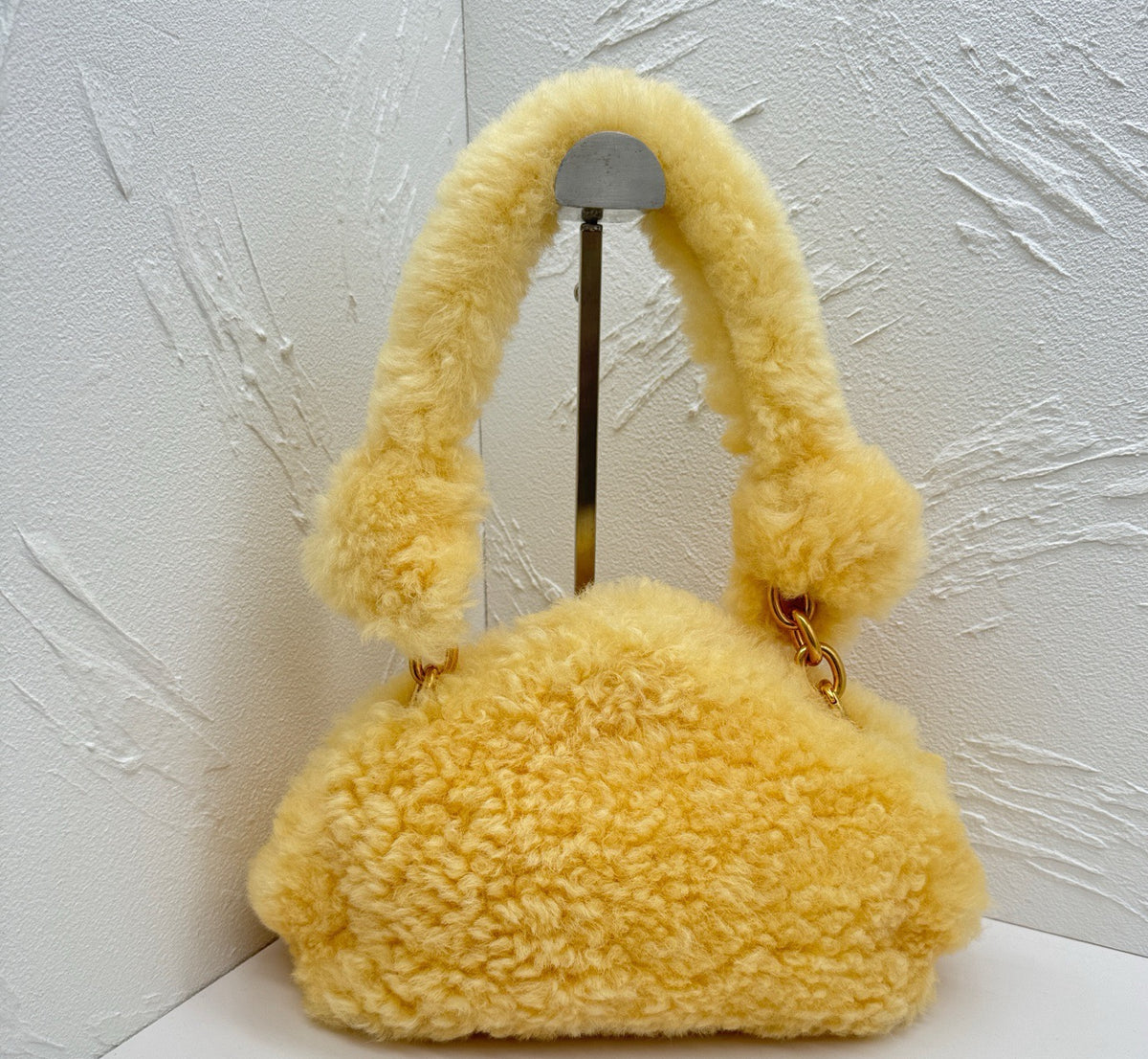 Bottega Veneta - Pouch - Fur - Shearling - Yellow - (medium)