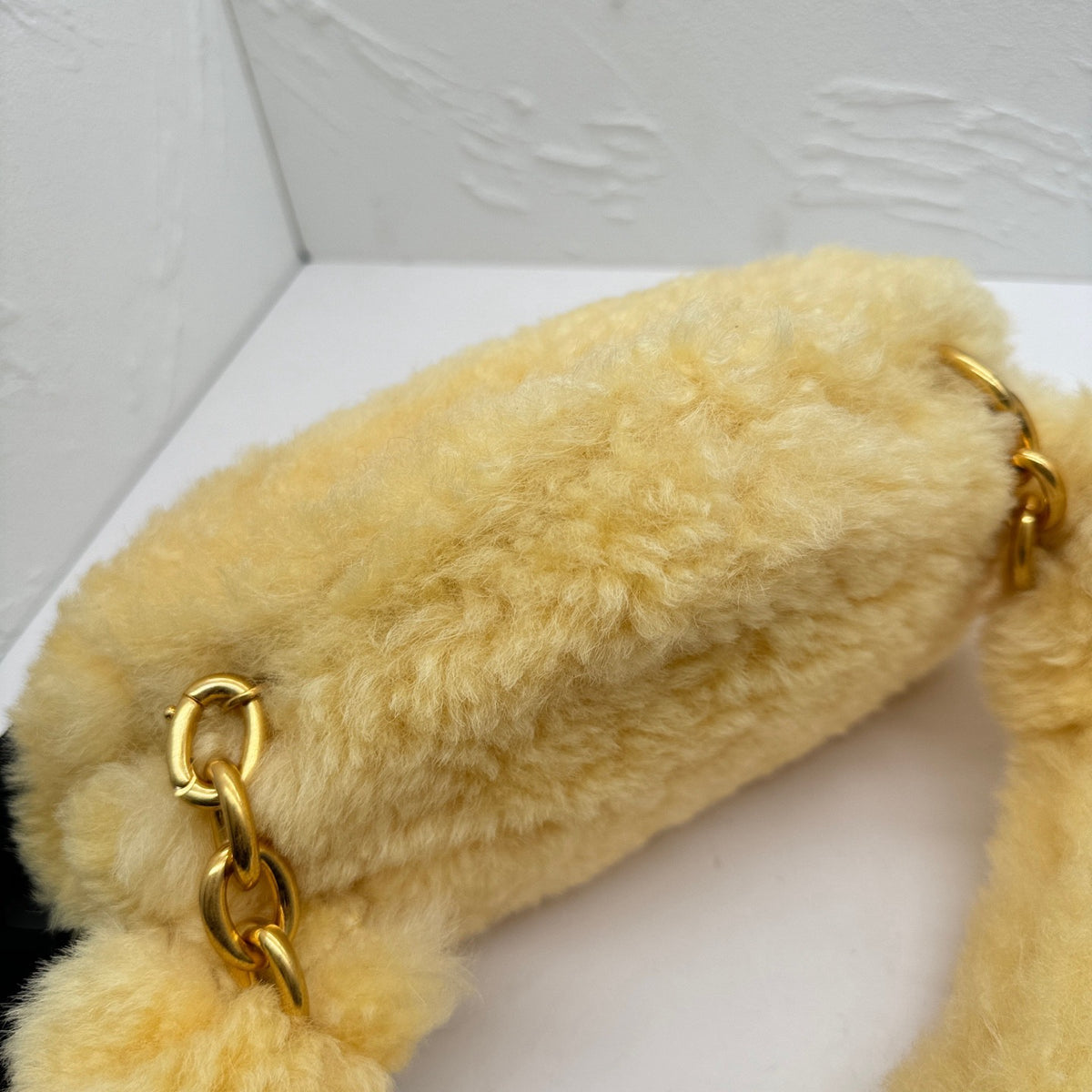 Bottega Veneta - Pouch - Fur - Shearling - Yellow - (medium)