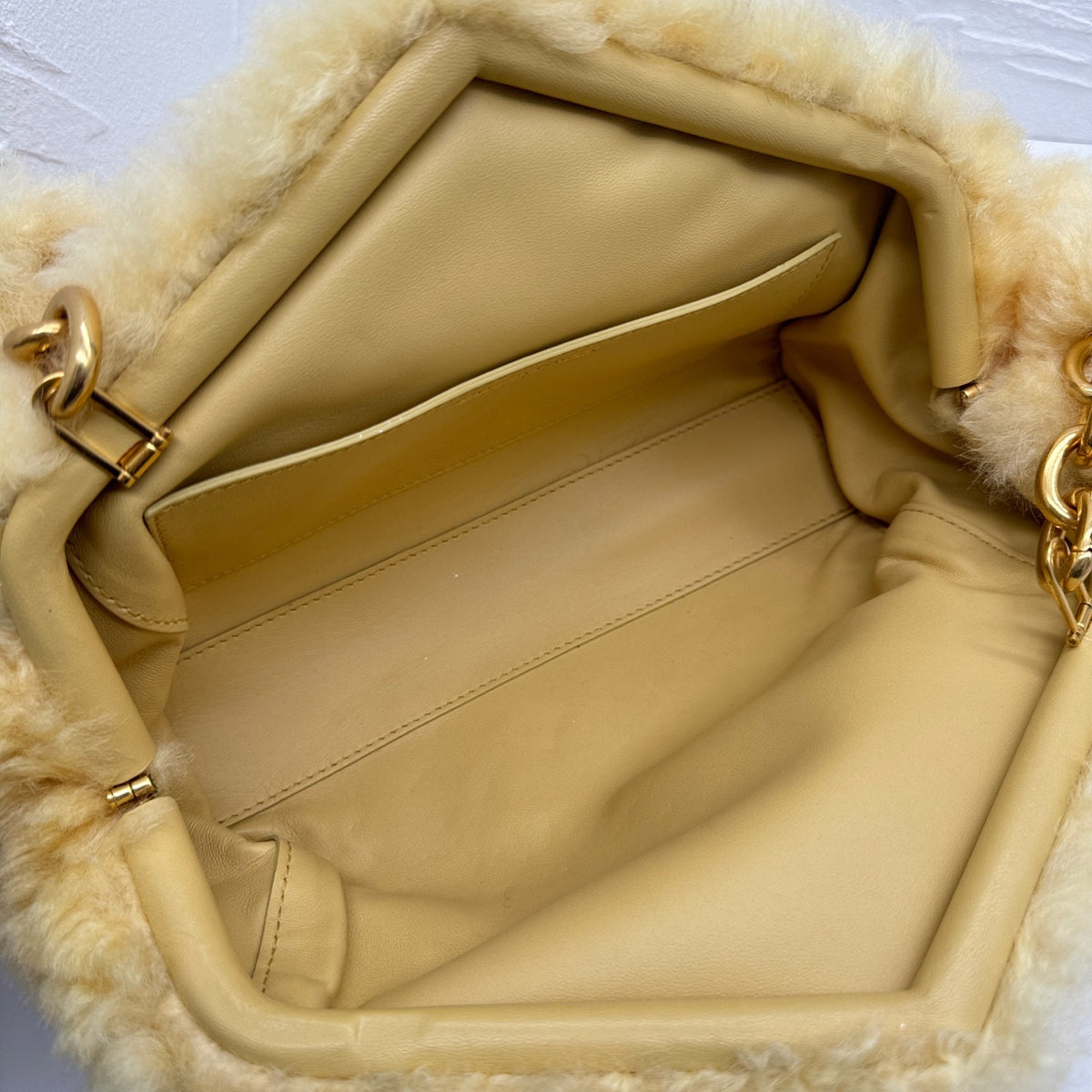 Bottega Veneta - Pouch - Fur - Shearling - Yellow - (medium)