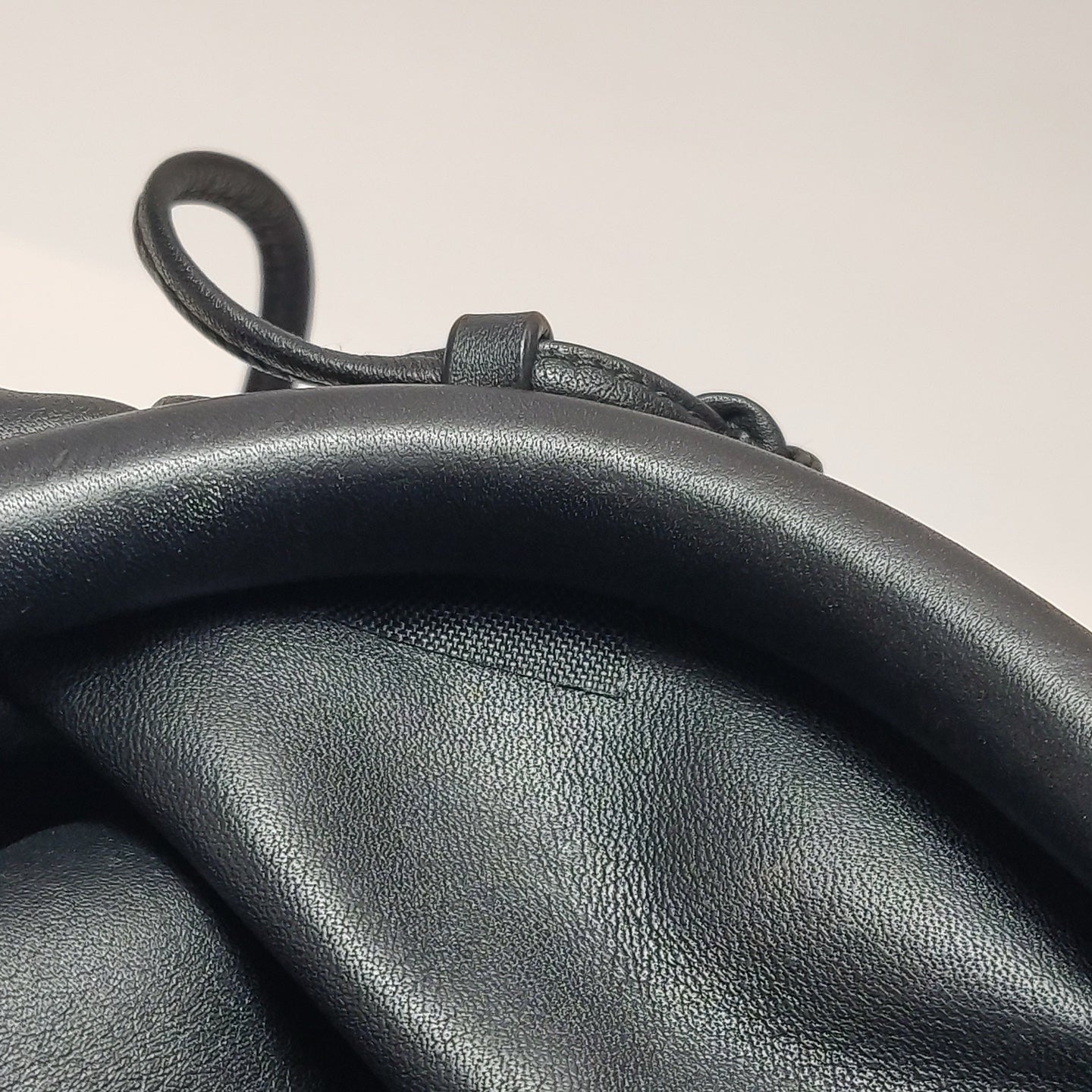 Bottega Veneta - Pouch - Leather - Black - (small)