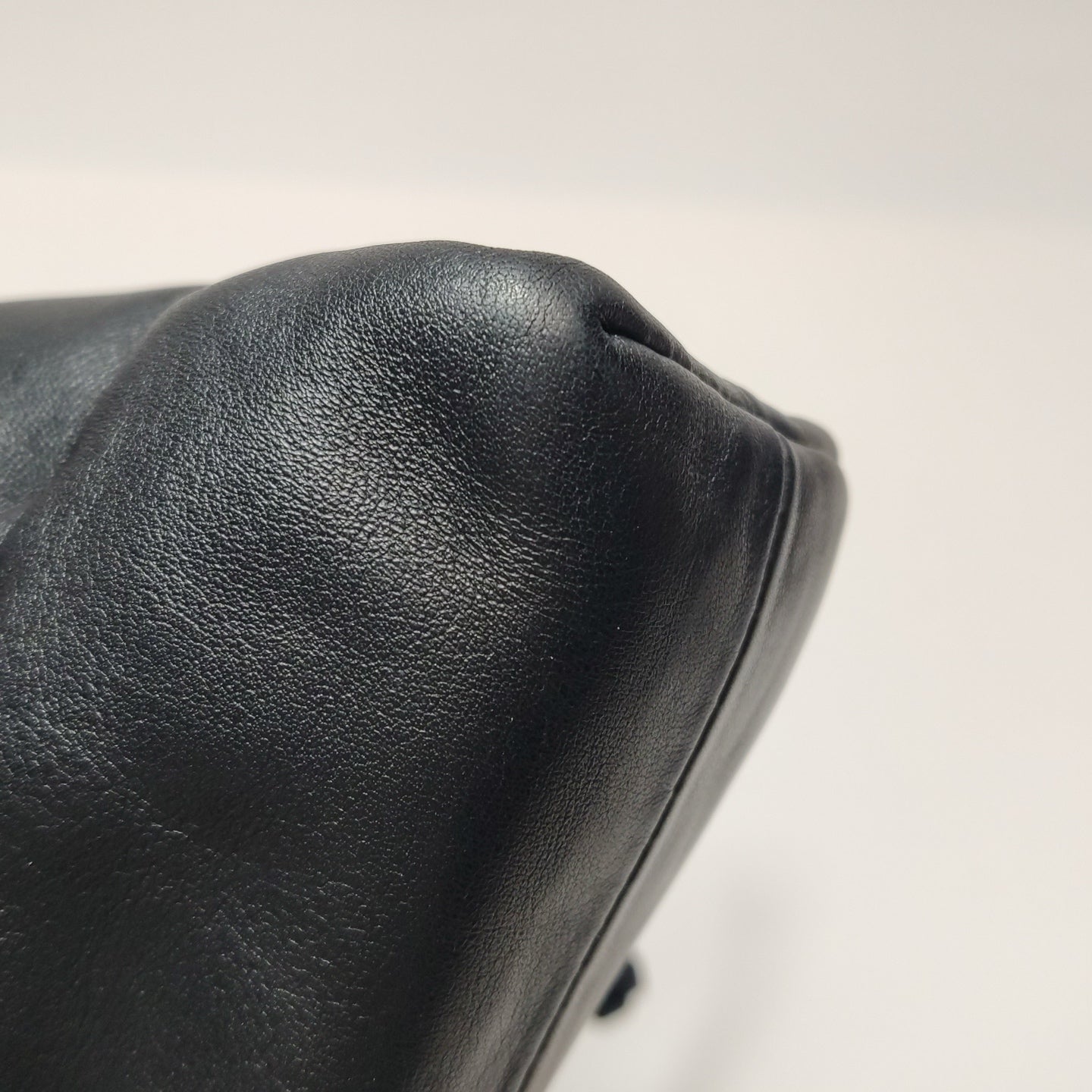 Bottega Veneta - Pouch - Leather - Black - (small)