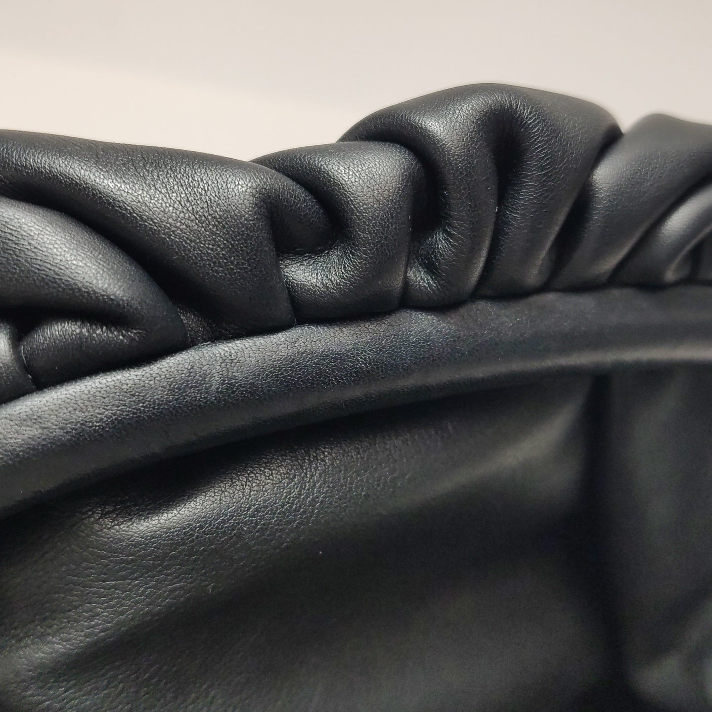 Bottega Veneta - Pouch - Leather - Black - (small)