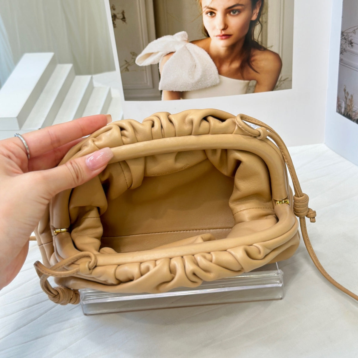 Bottega Veneta - Pouch Mini - Leather - Camel - (mini)