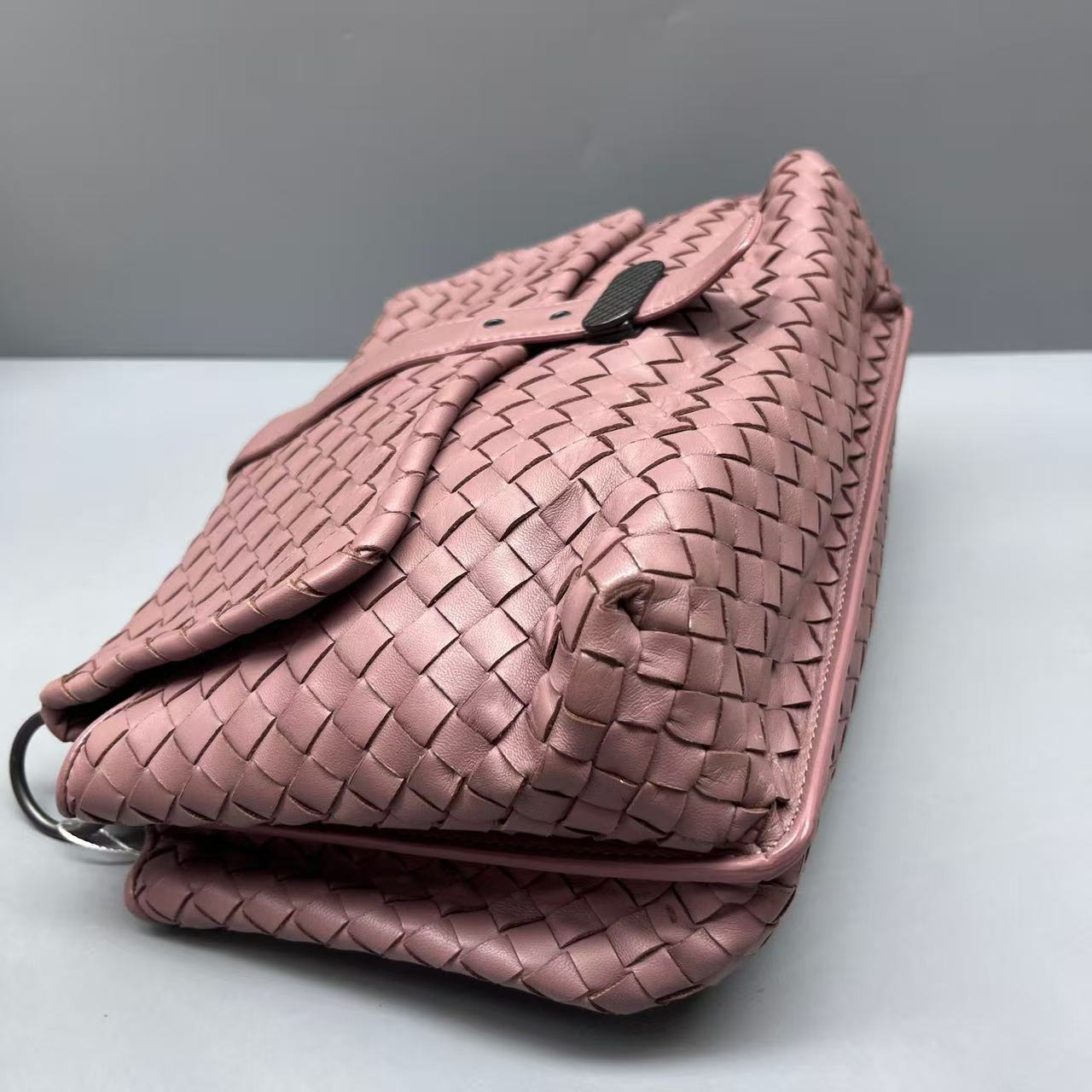 Bottega Veneta - Roma Crossbody Bag - Woven lambskin leather - Rose Pink - (Medium)