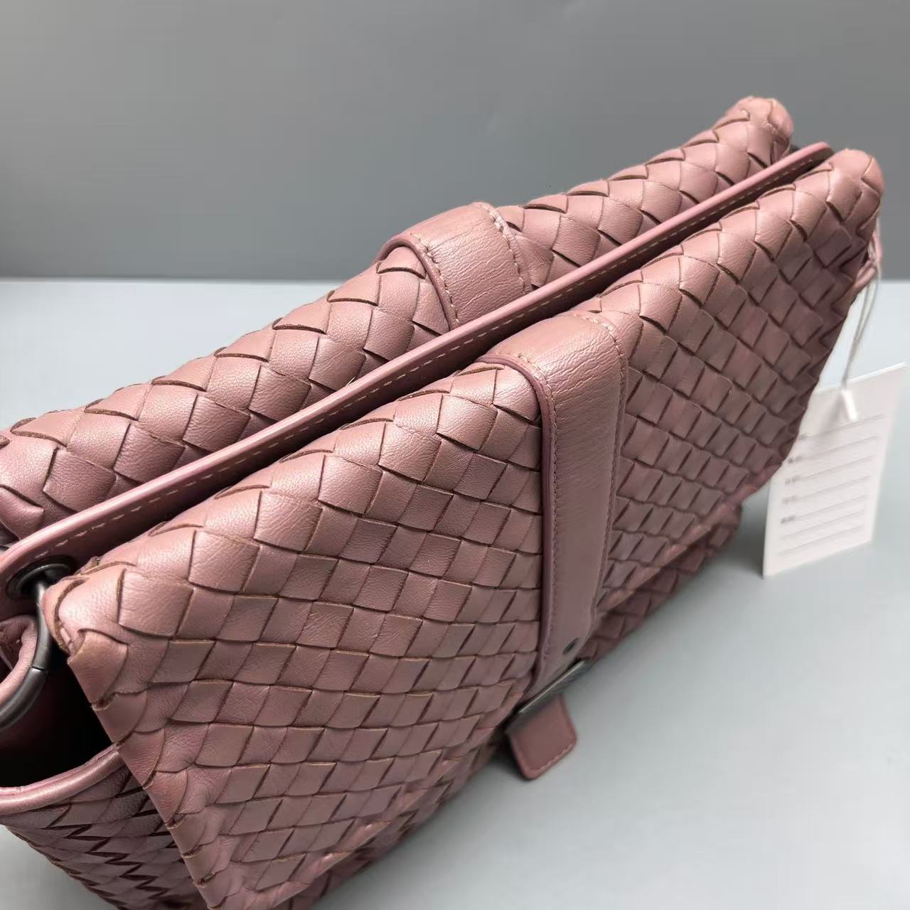 Bottega Veneta - Roma Crossbody Bag - Woven lambskin leather - Rose Pink - (Medium)
