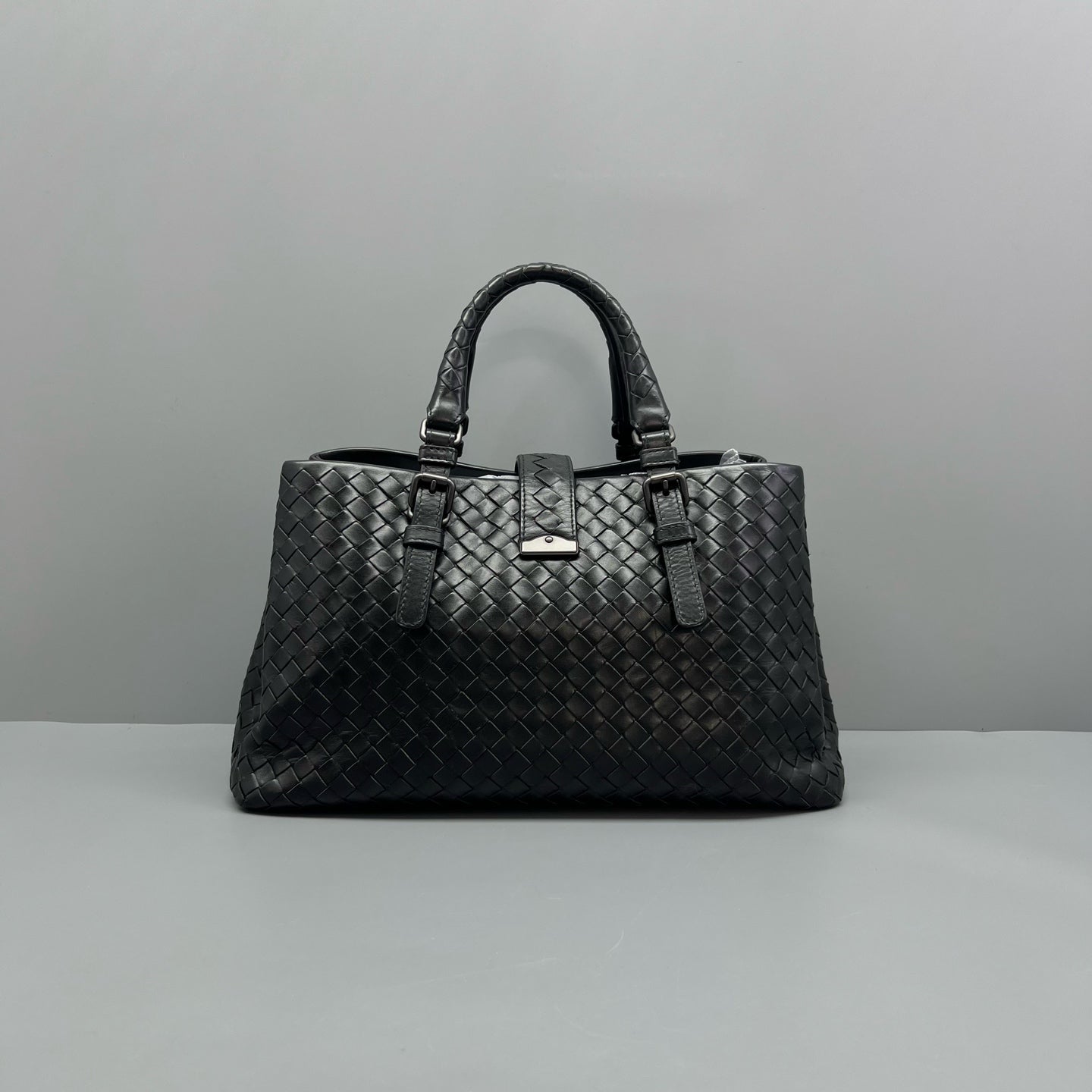 Bottega Veneta - Roma - Leather - Black - (Medium)