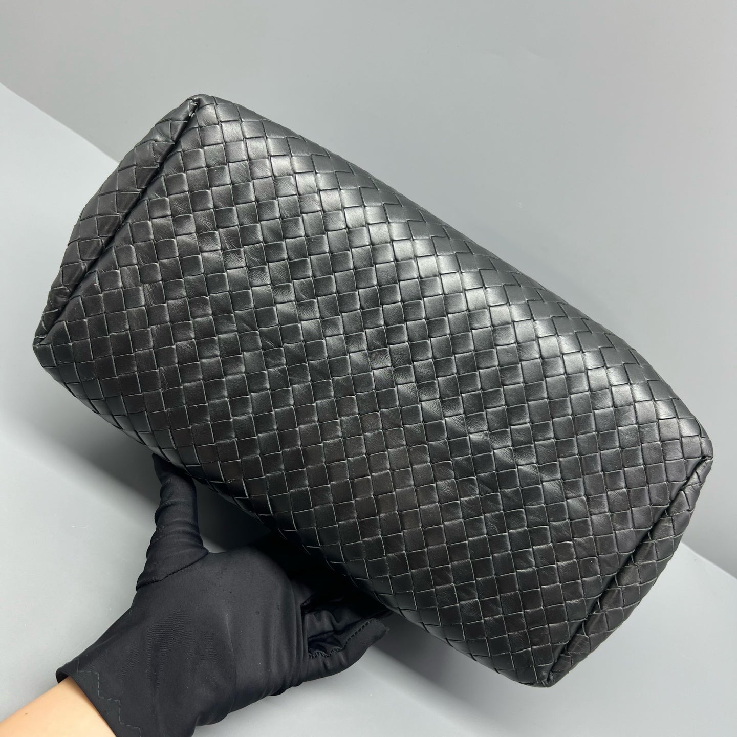 Bottega Veneta - Roma - Leather - Black - (medium)