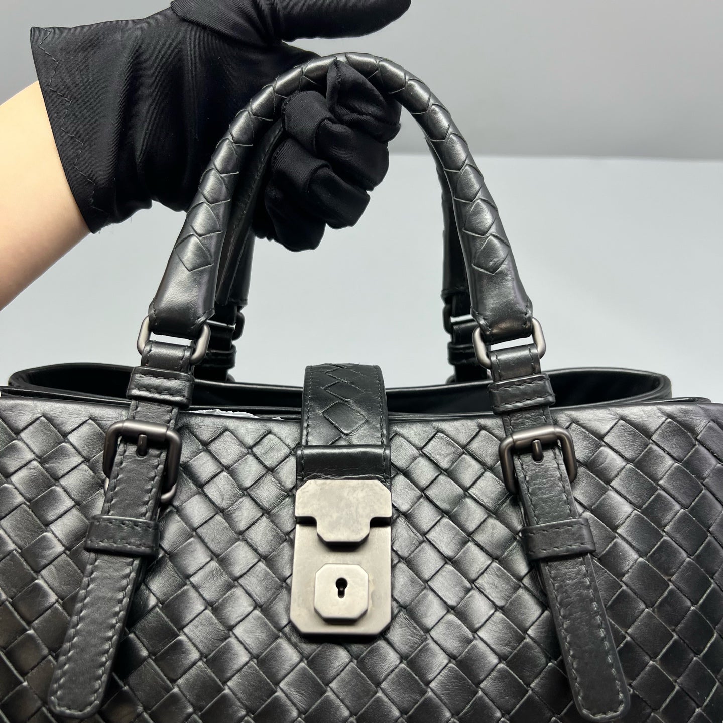 Bottega Veneta - Roma - Leather - Black - (medium)