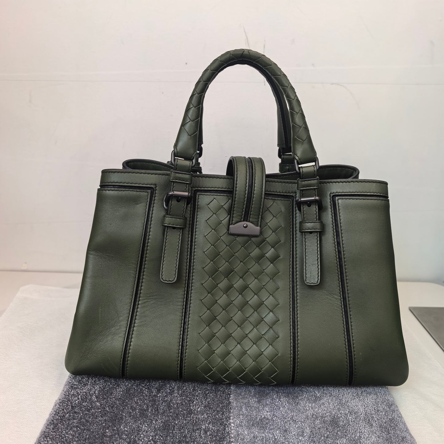 Bottega Veneta - Roma - Leather - Green - (medium)