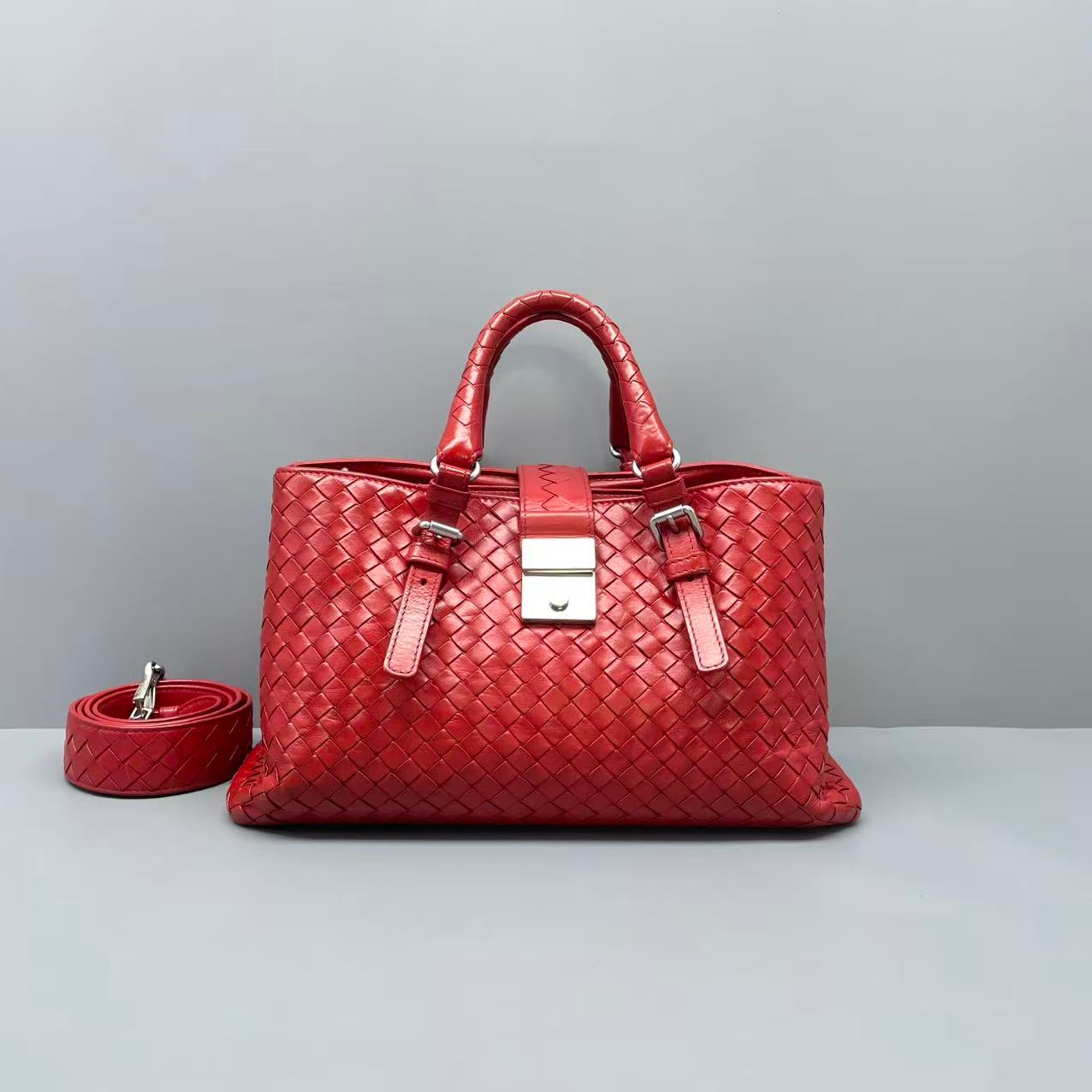 Bottega Veneta - Roma - Leather - Red - (medium)