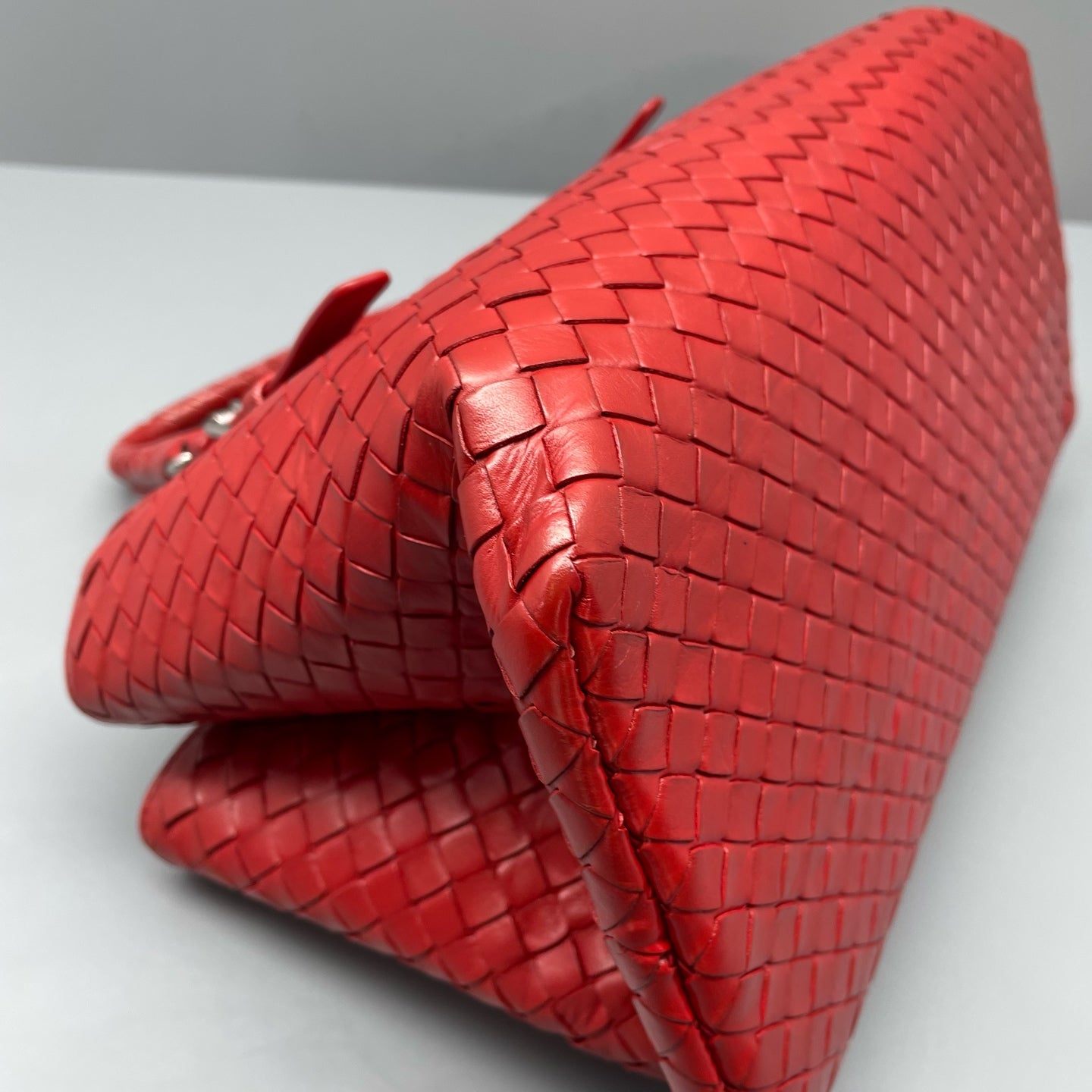Bottega Veneta - Roma - Leather - Red - (medium)