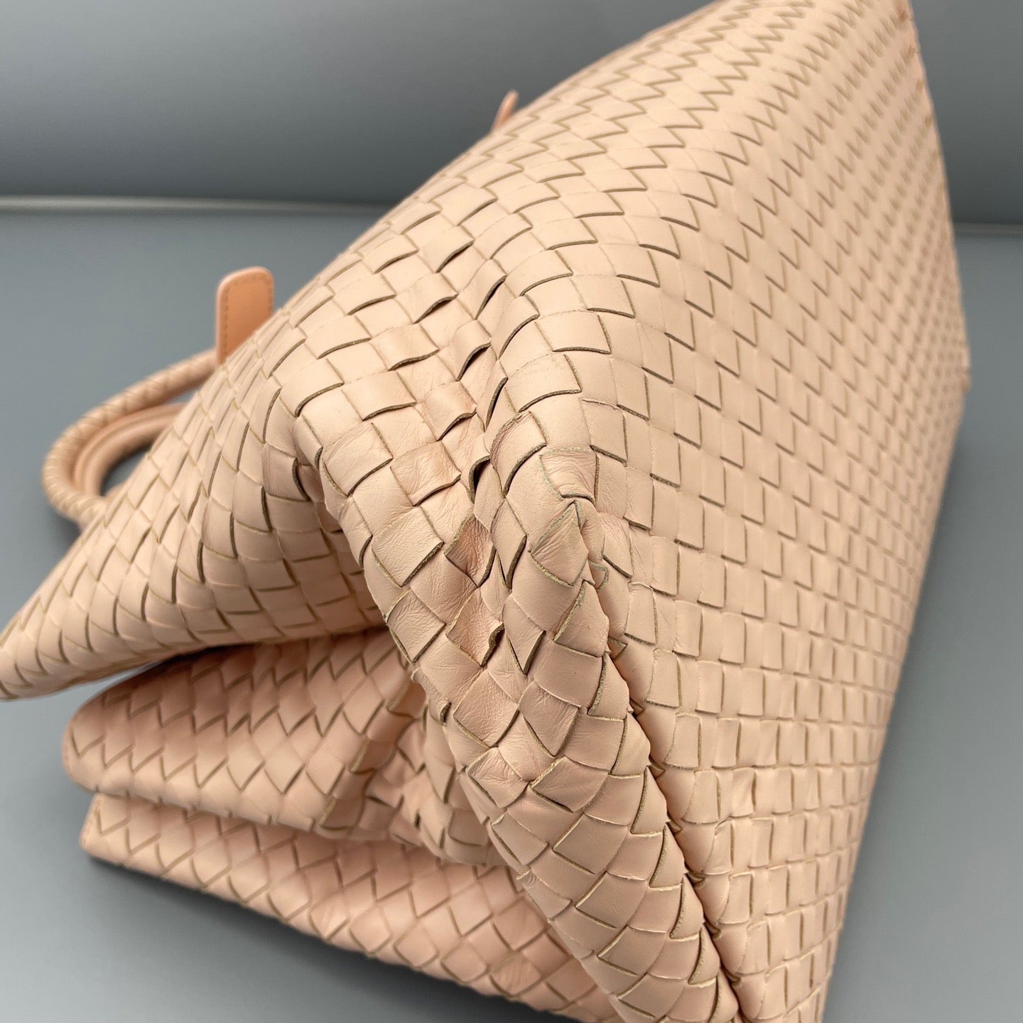 Bottega Veneta - Roma Tote Bag - Leather - Nude Pink - (Large)