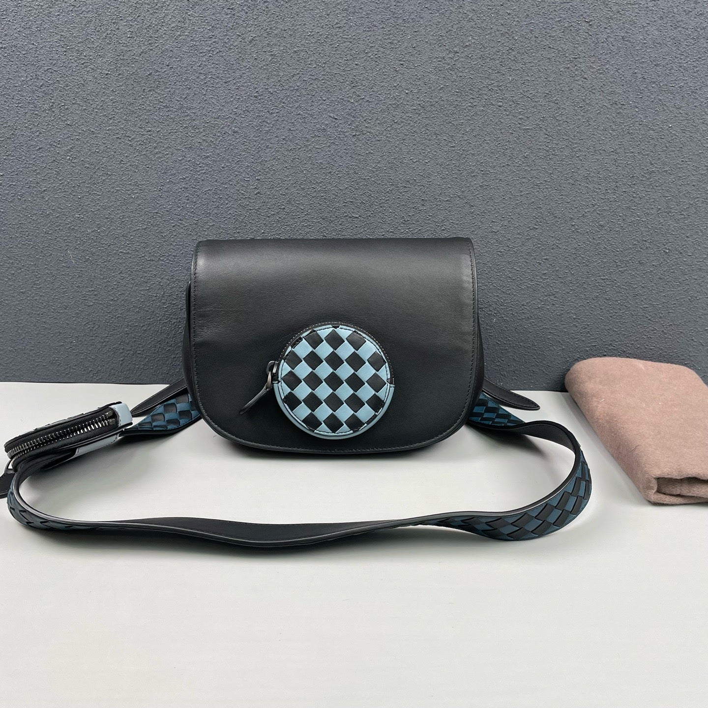 Bottega Veneta - Saddle Bag - Leather - Black - (Small)