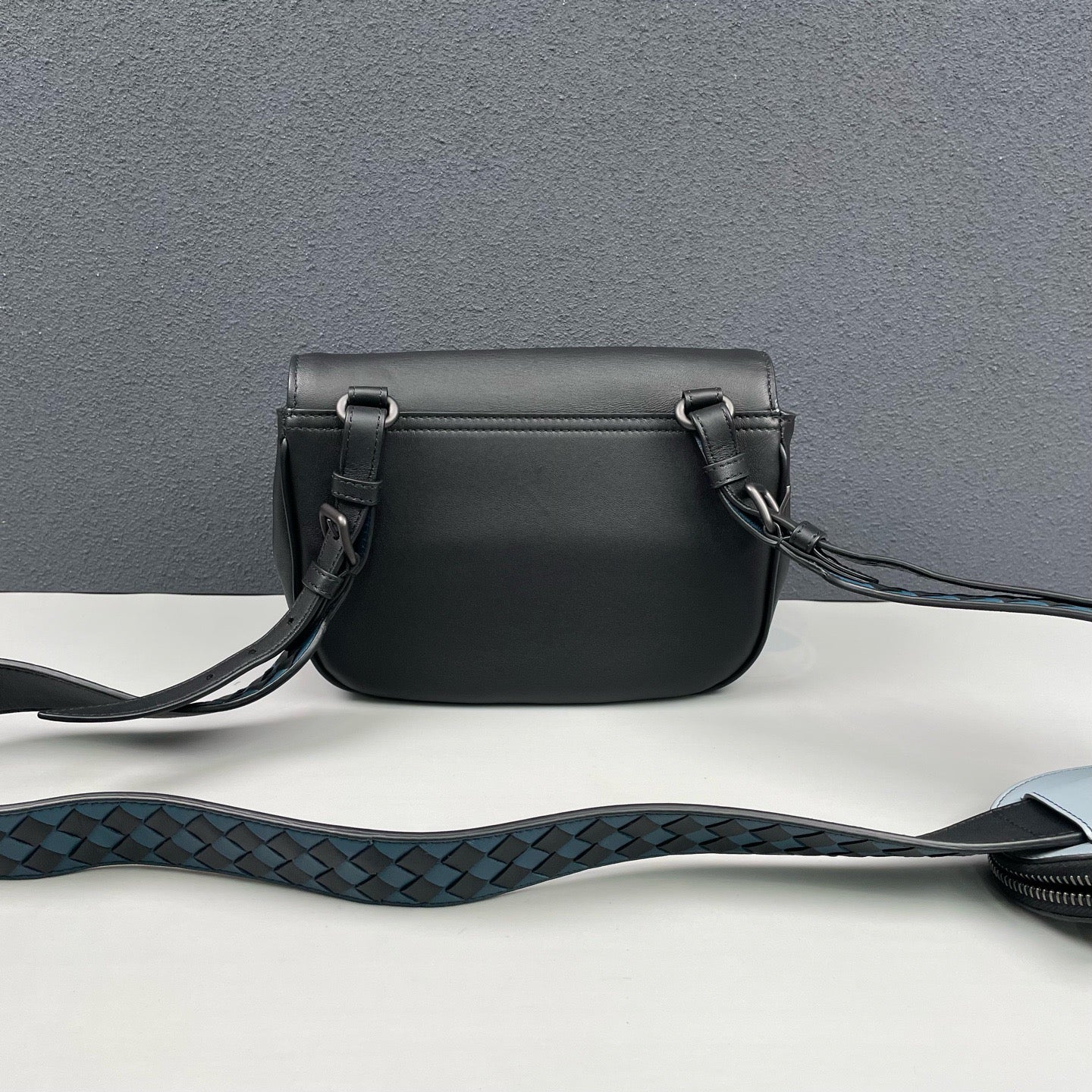 Bottega Veneta - Saddle Bag - Leather - Black - (Small)