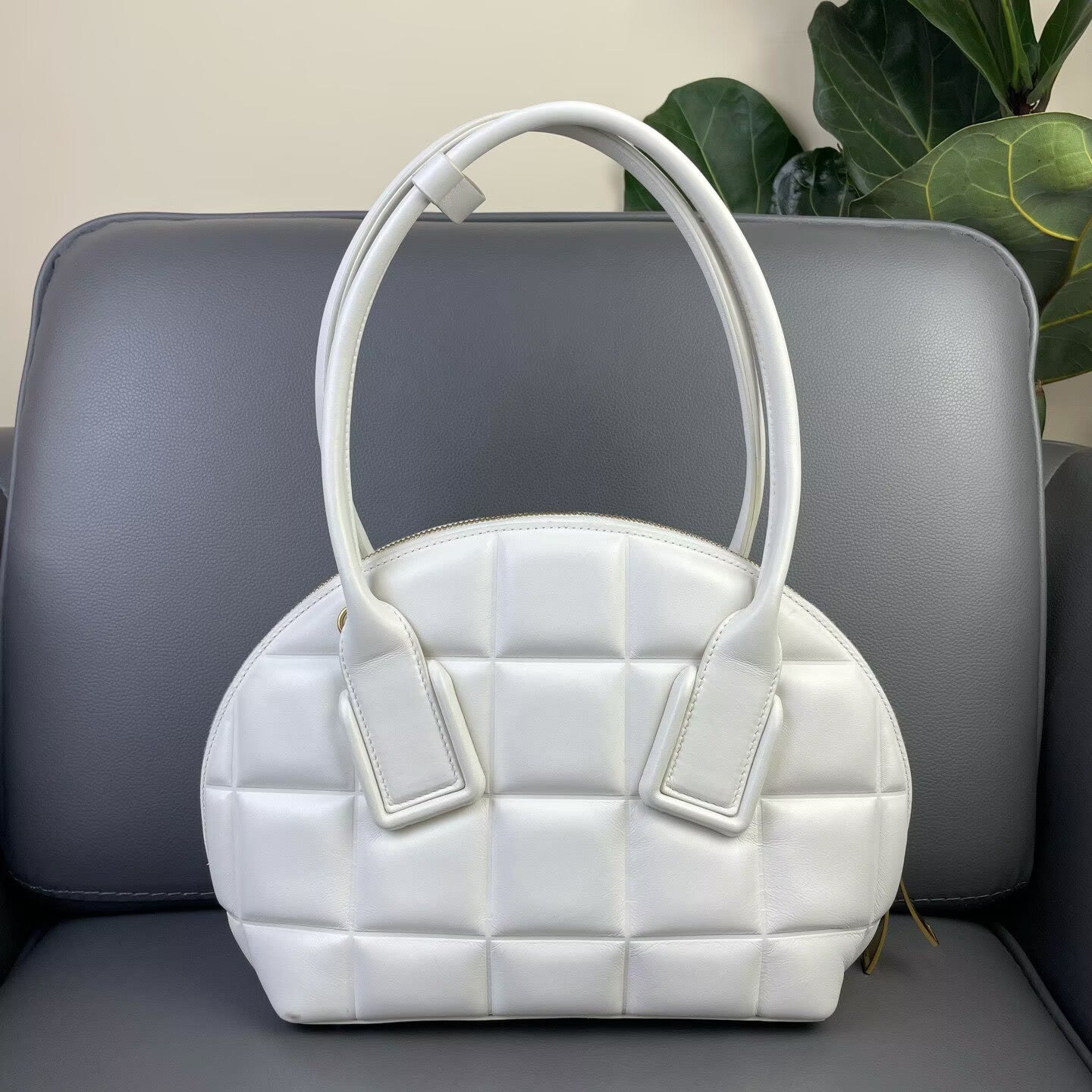 Bottega Veneta - Swoop Shell Bag - Calfskin leather - White - (medium)