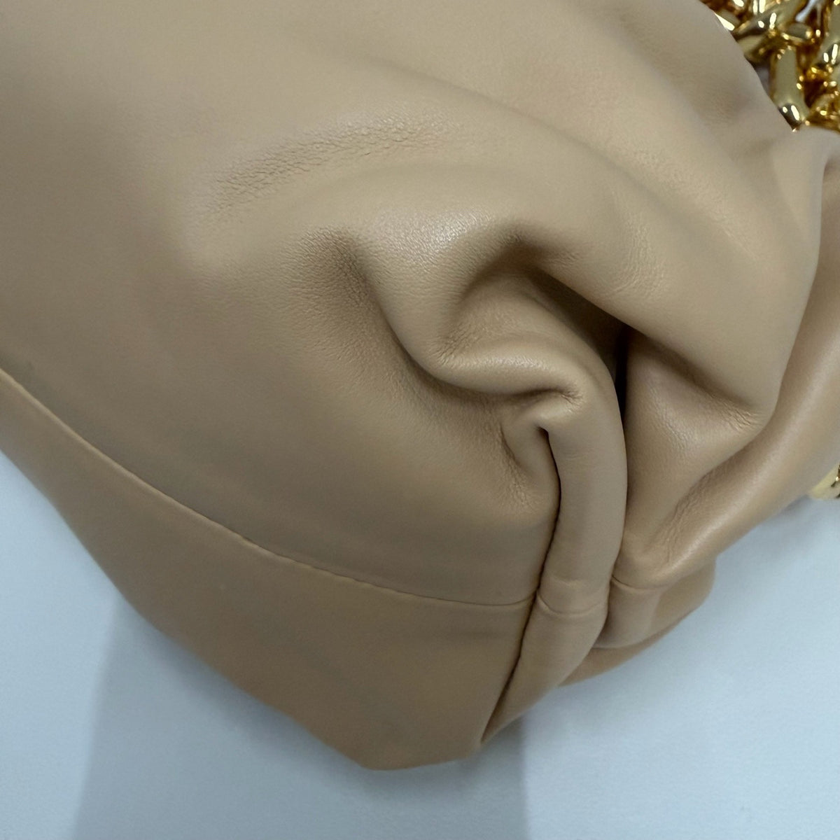 Bottega Veneta - The Chain Pouch - Leather - Beige