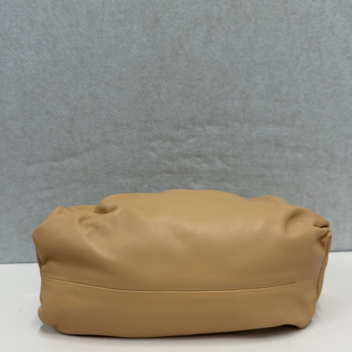 Bottega Veneta - The Chain Pouch - Leather - Beige