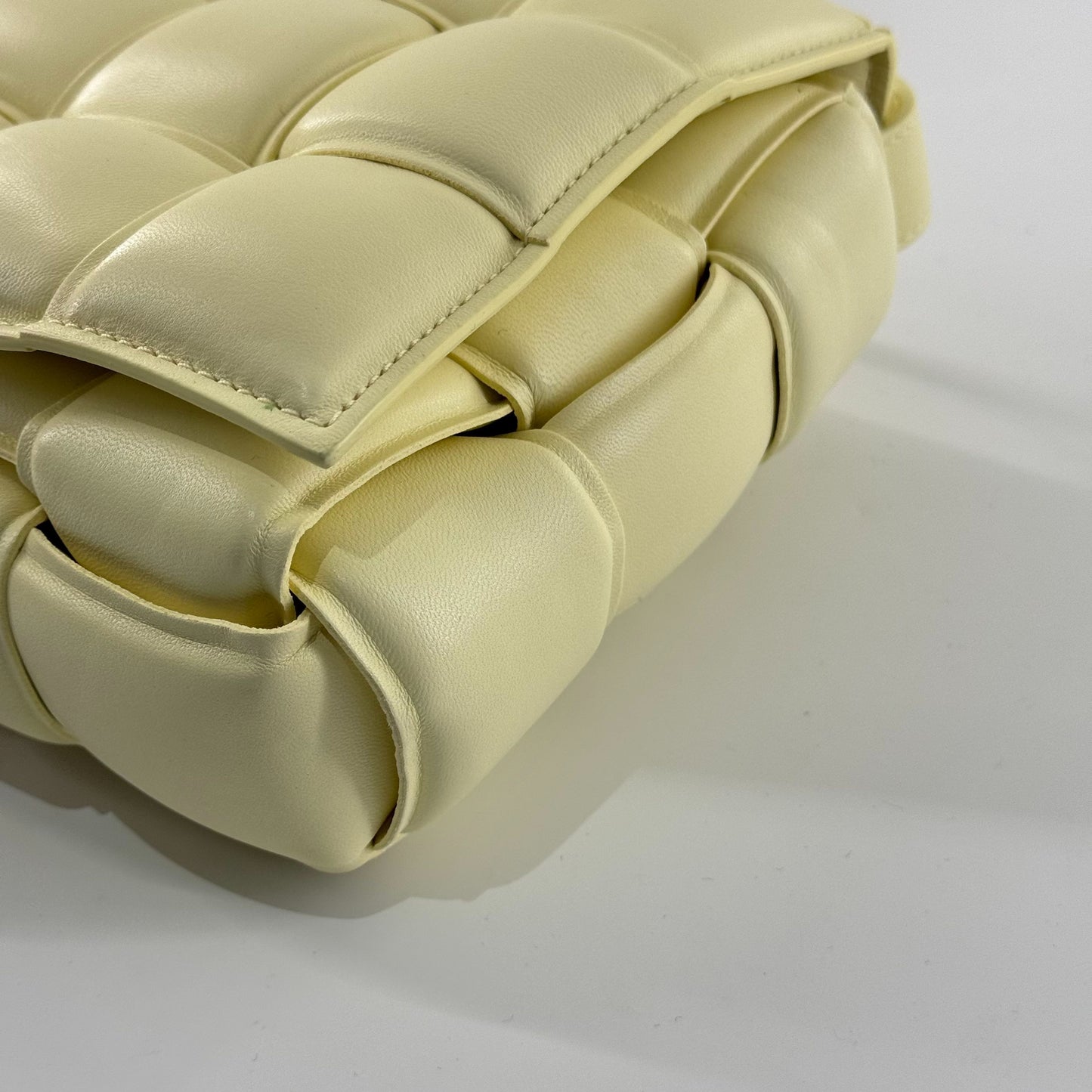 Bottega Veneta - The Padded Cassette - Lambskin leather - Yellow - (medium)