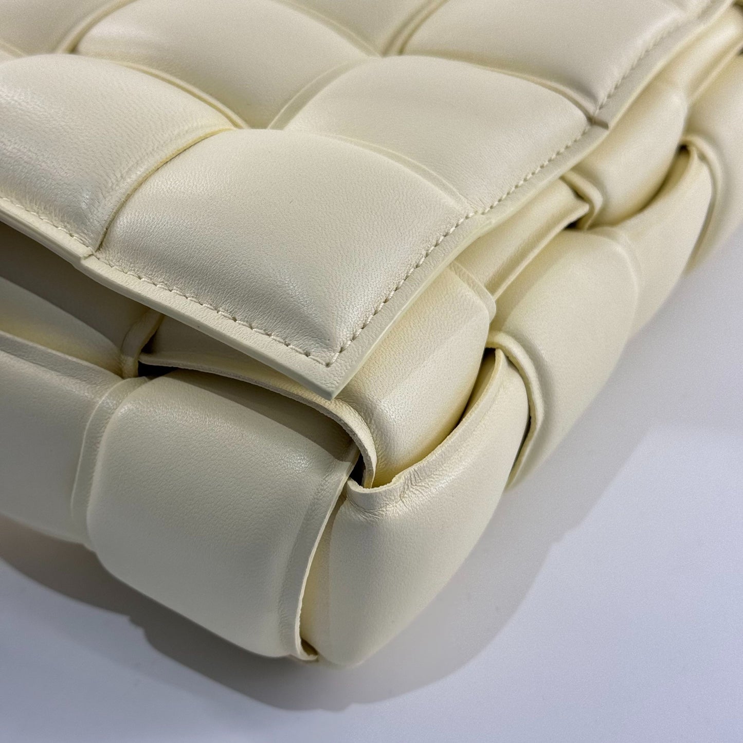 Bottega Veneta - The Padded Cassette - Lambskin leather - Yellow - (medium)
