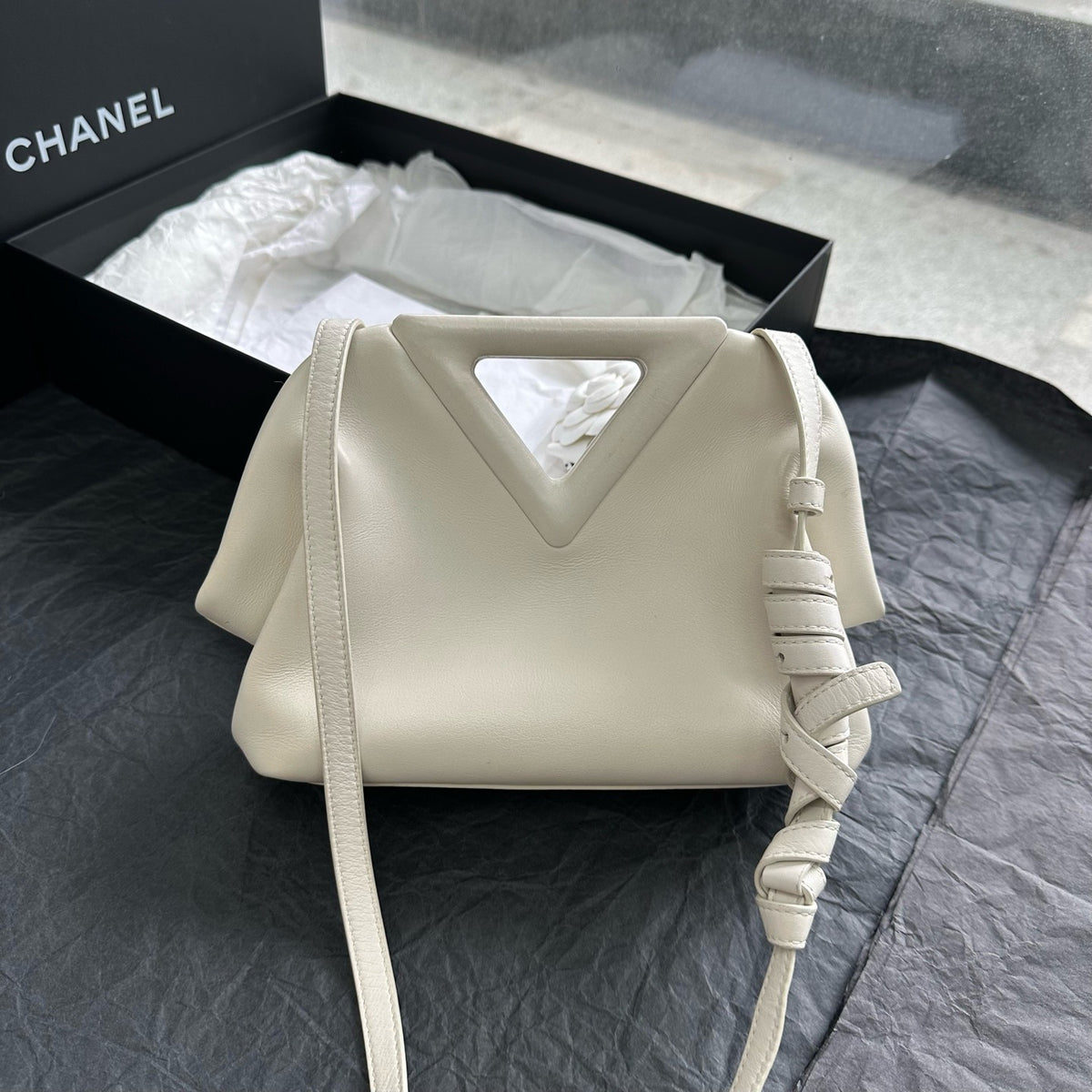 Bottega Veneta - The Point - Leather - White