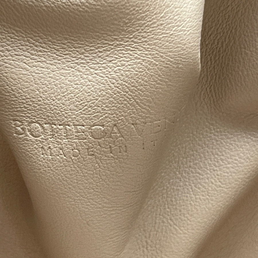 Bottega Veneta - The Pouch - Leather - Beige - (Large)