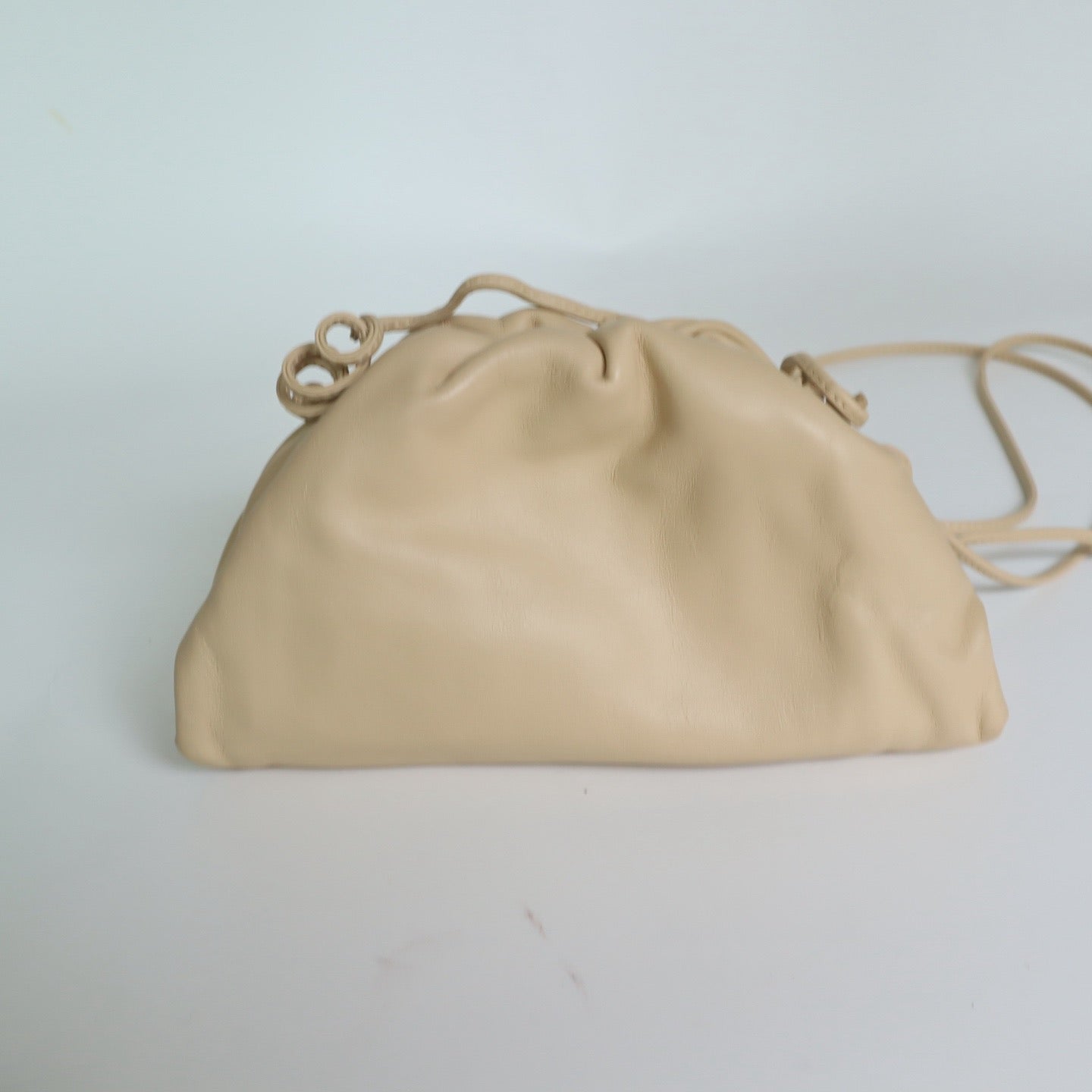 Bottega Veneta - The Pouch - Leather - Beige - (mini)