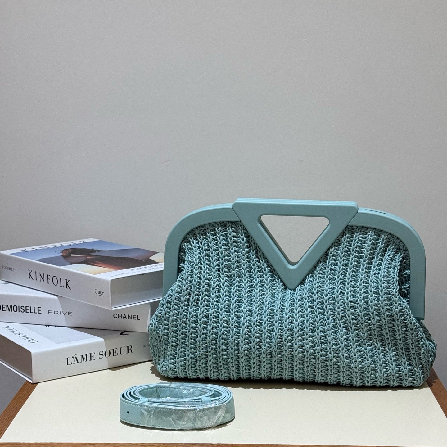 Bottega Veneta - The Pouch - Leather - Blue - (medium)