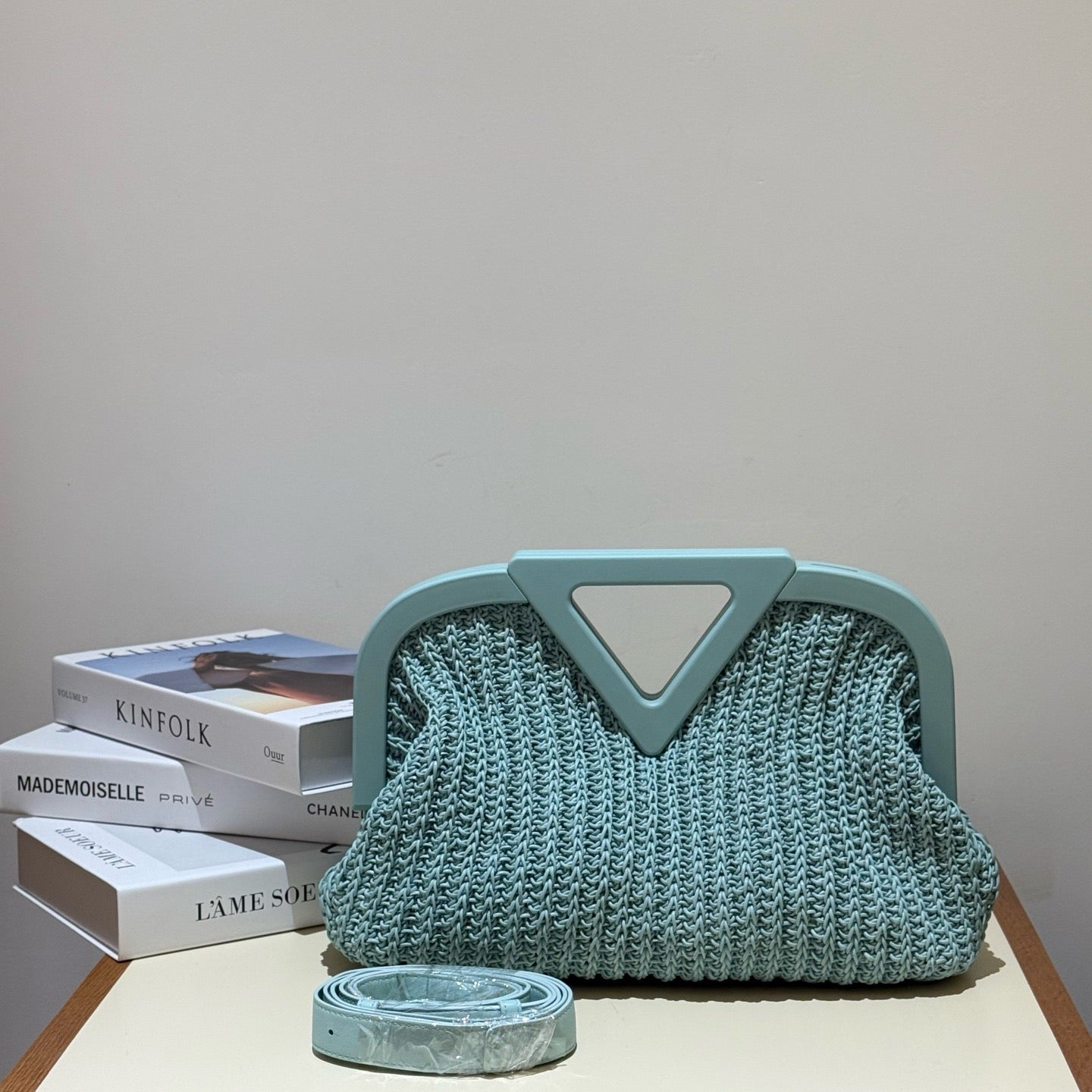 Bottega Veneta - The Pouch - Leather - Blue - (medium)