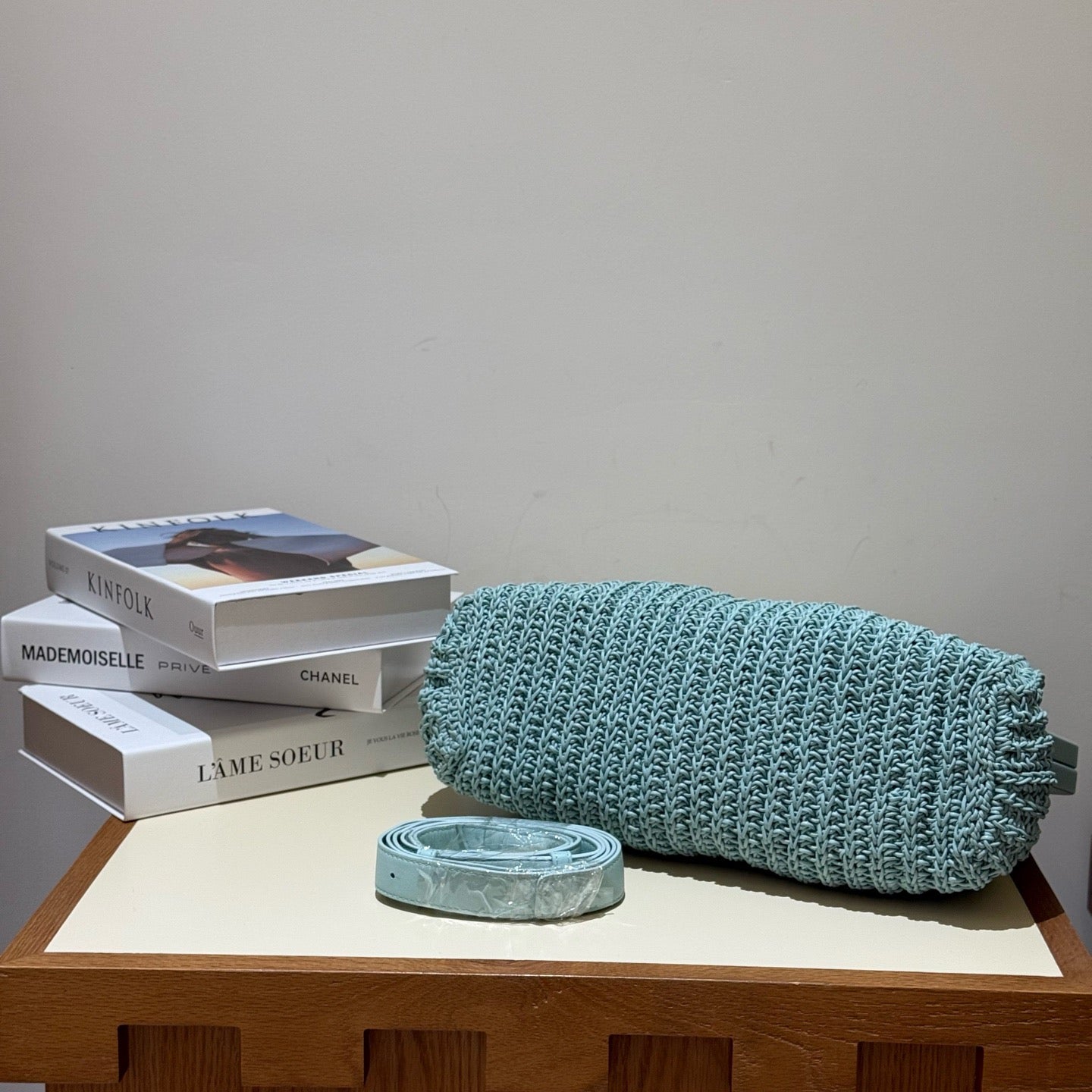 Bottega Veneta - The Pouch - Leather - Blue - (medium)