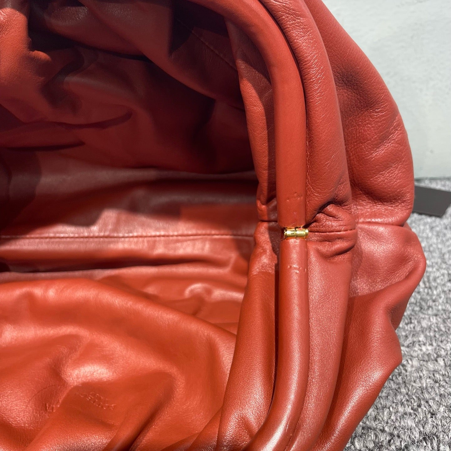 Bottega Veneta - The Pouch - Leather - Brown - (medium)