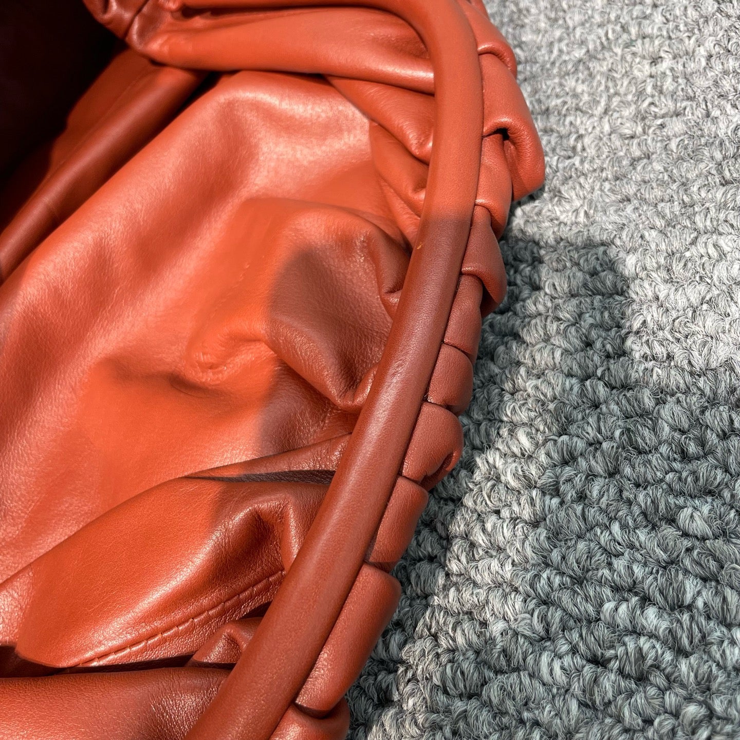 Bottega Veneta - The Pouch - Leather - Brown - (medium)
