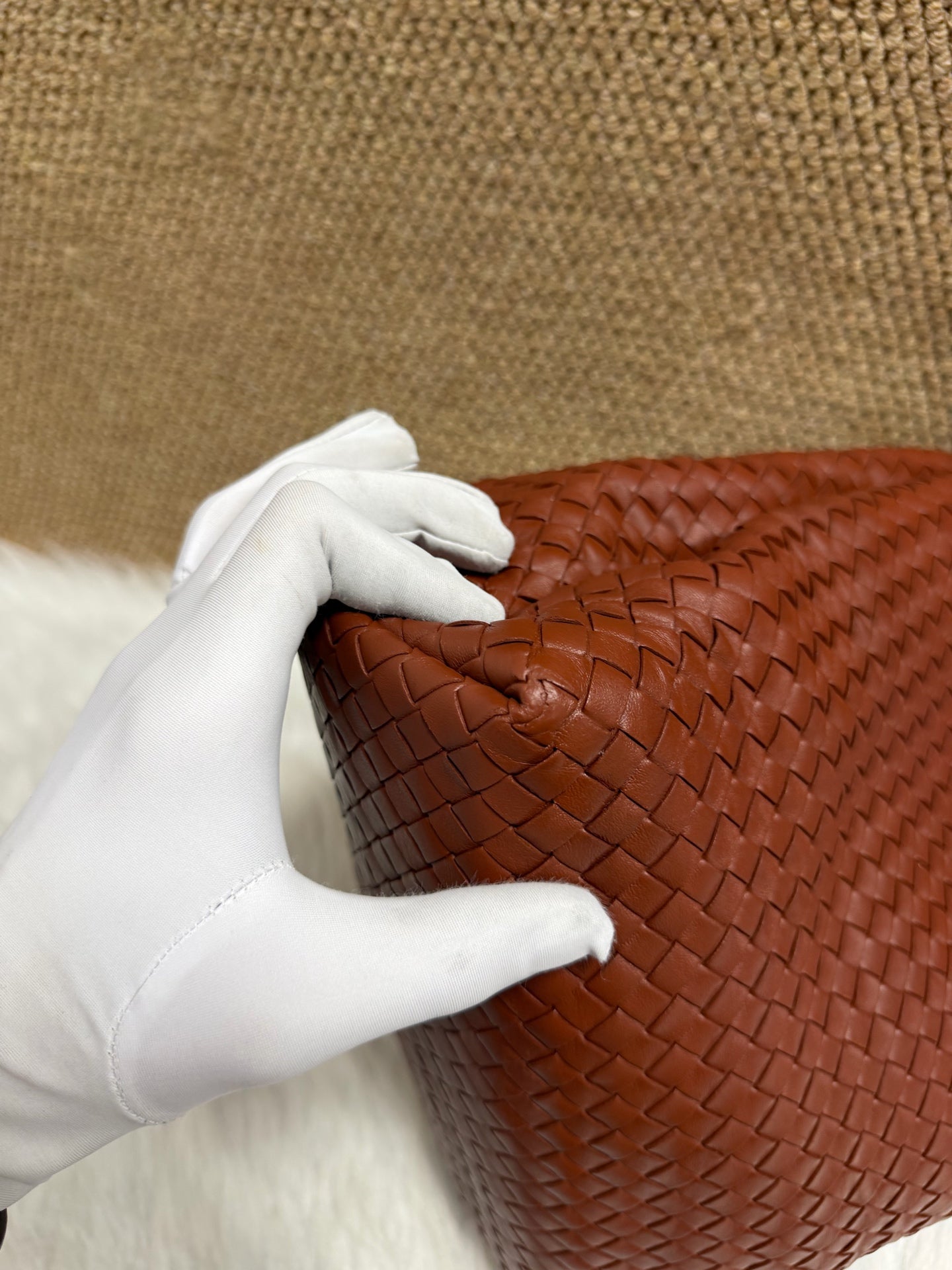 Bottega Veneta - The Pouch - Leather - Brown - (medium)