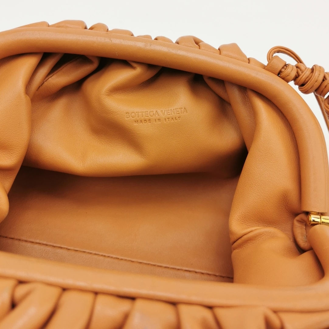 Bottega Veneta - The Pouch - Leather - Camel - (medium)