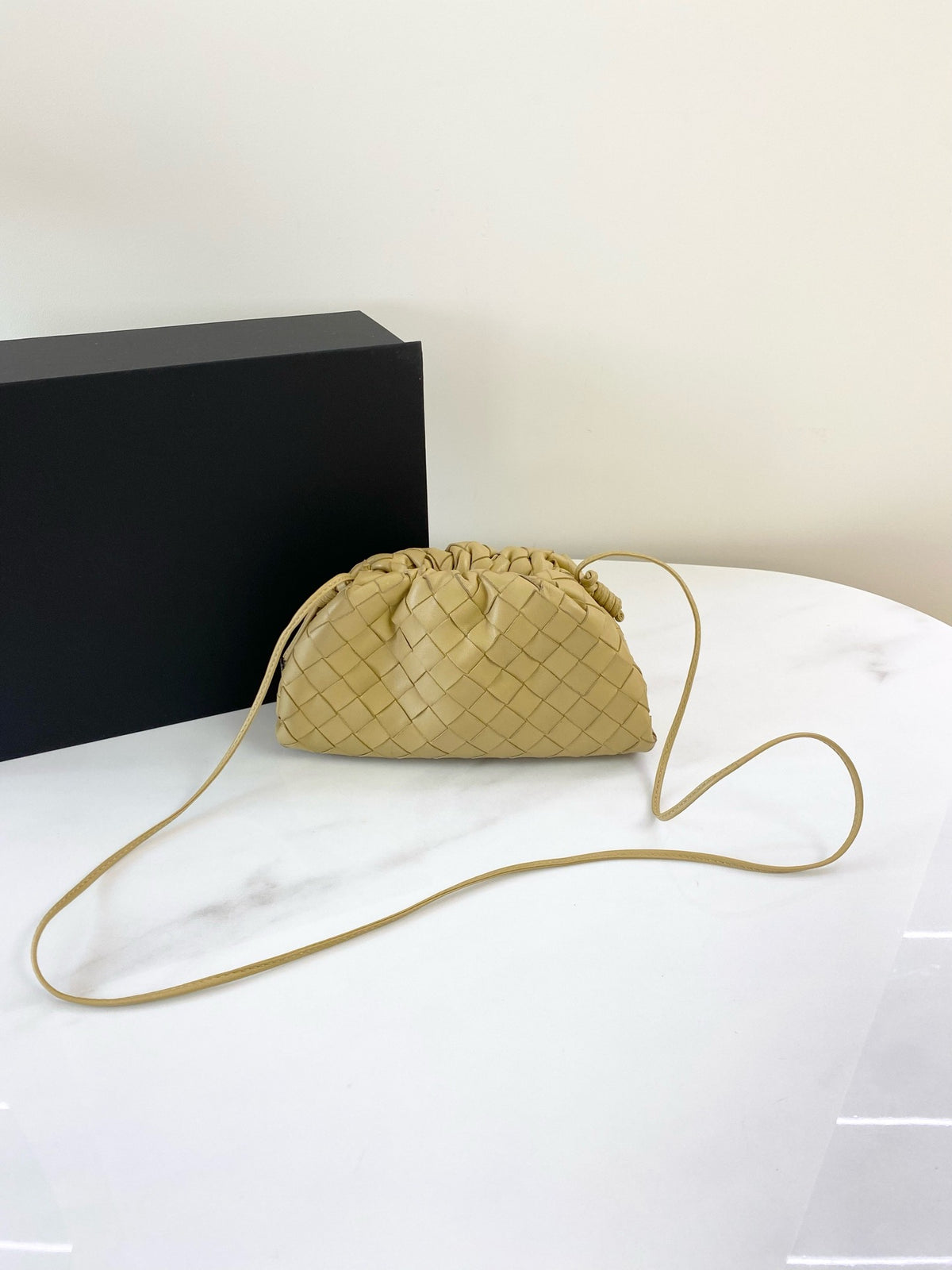 Bottega Veneta - The Pouch Mini - Leather - Beige - (mini)