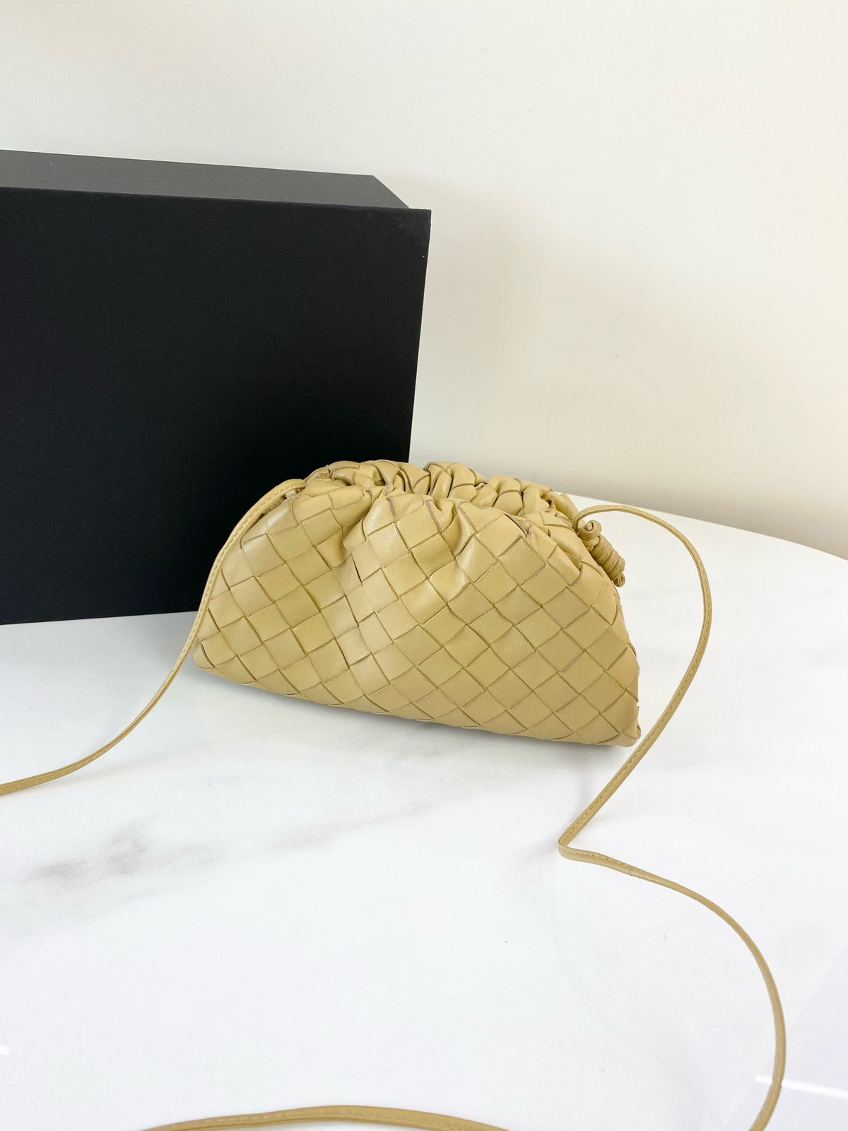 Bottega Veneta - The Pouch Mini - Leather - Beige - (mini)