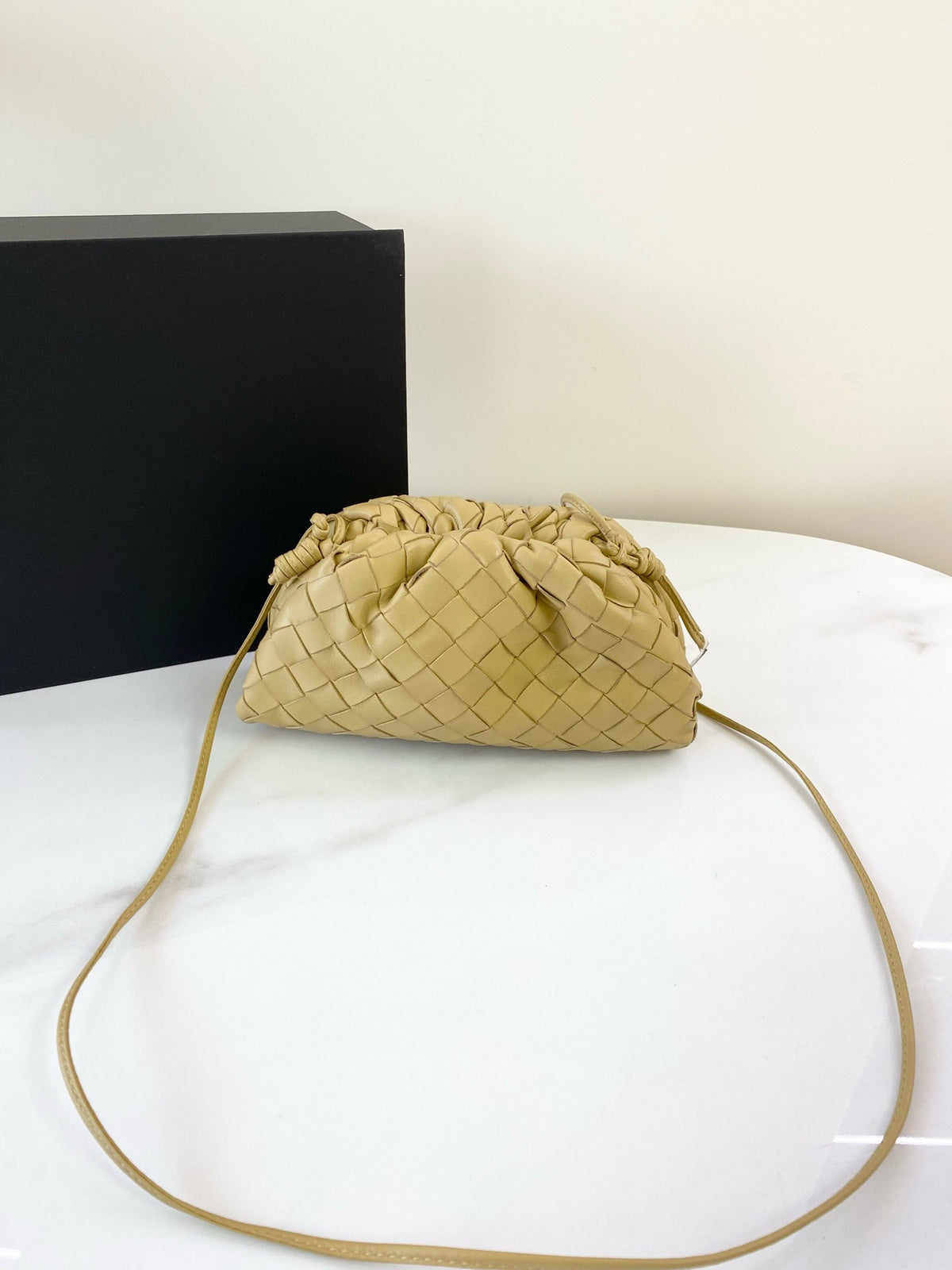Bottega Veneta - The Pouch Mini - Leather - Beige - (mini)