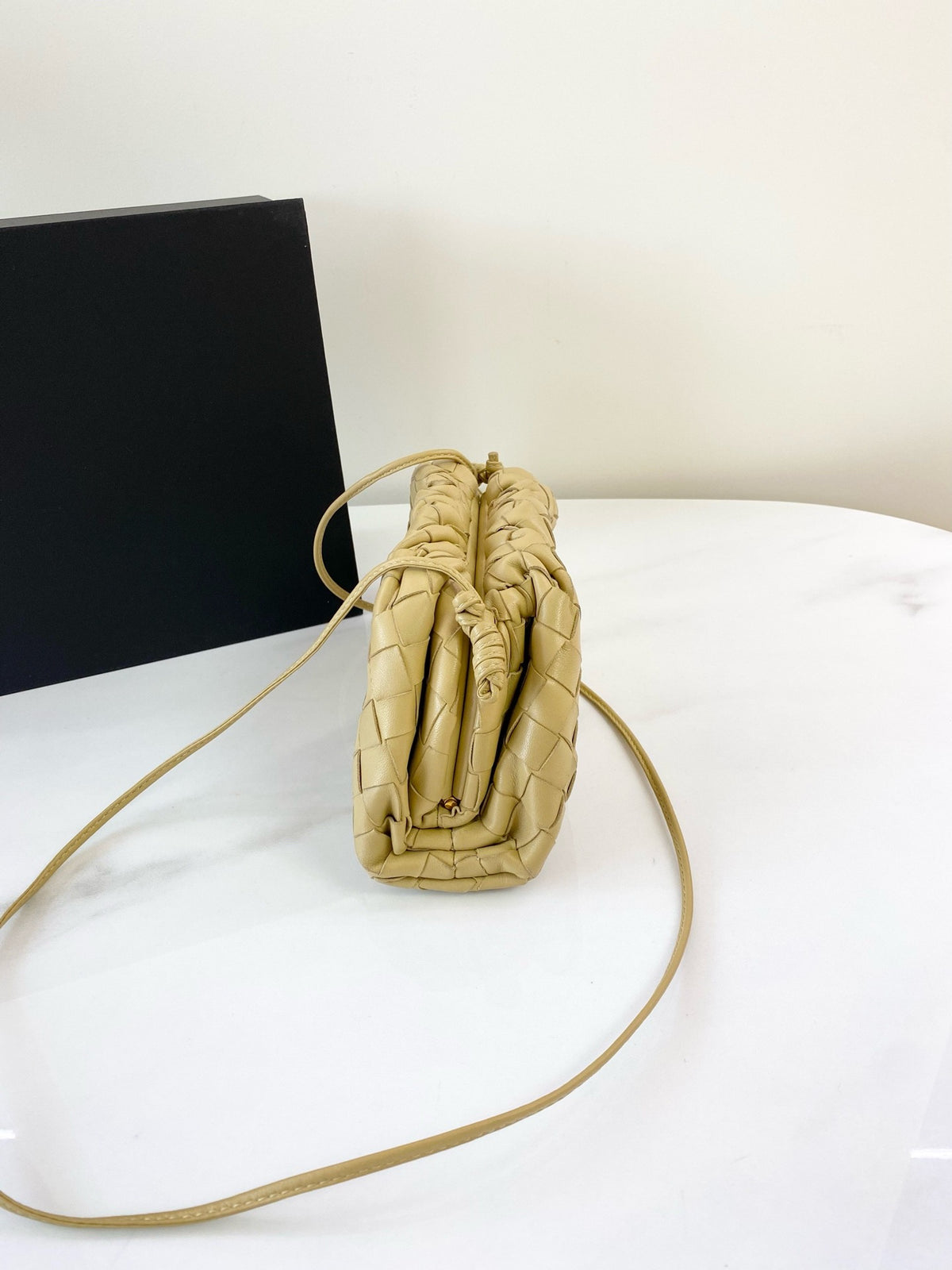 Bottega Veneta - The Pouch Mini - Leather - Beige - (mini)
