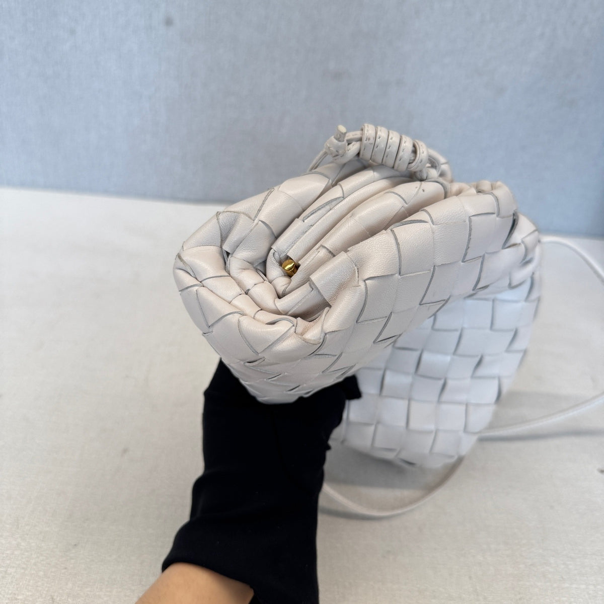 Bottega Veneta - The Pouch Mini - Leather - White - (mini)