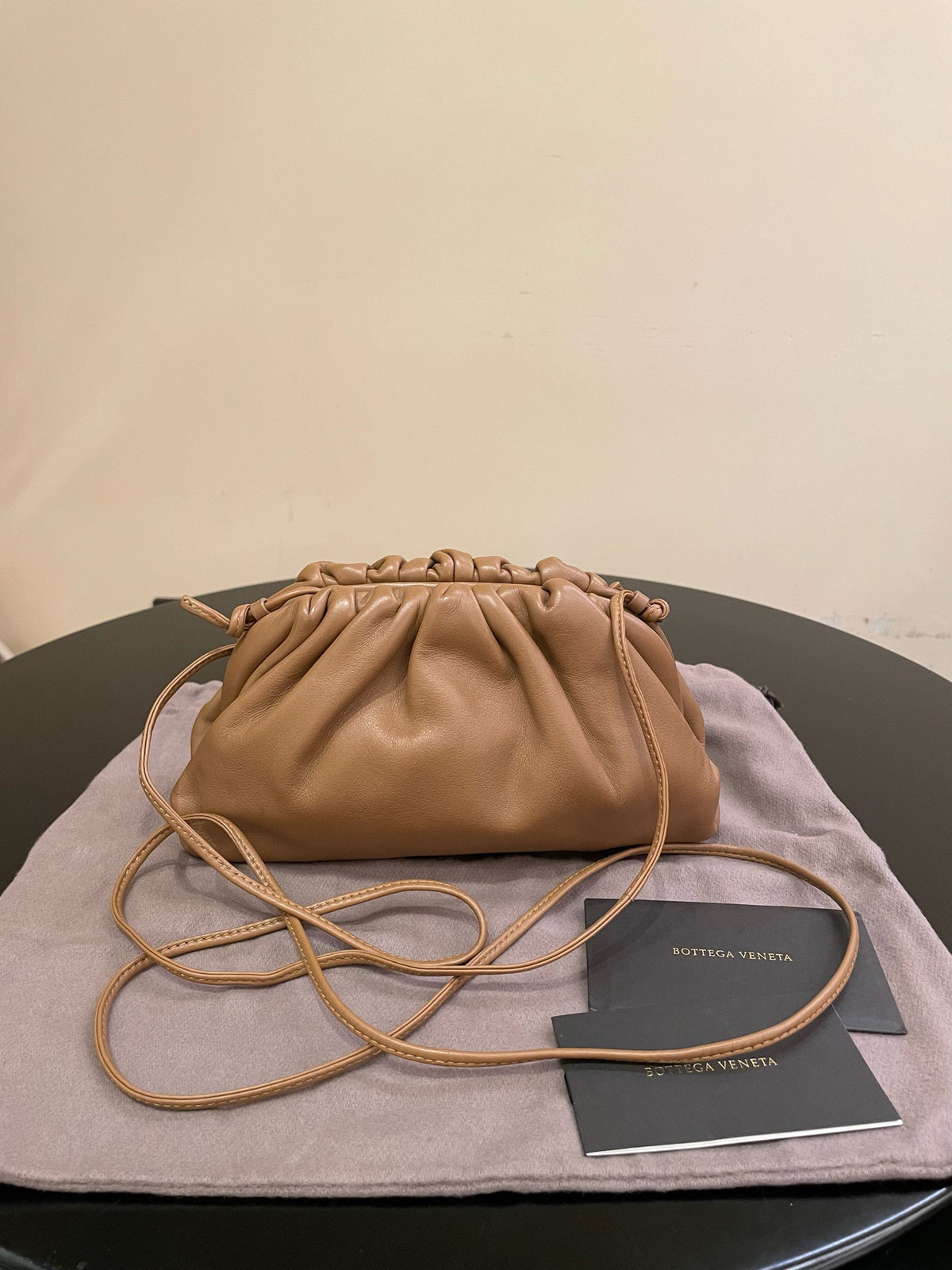 Bottega Veneta - The Pouch Small - Leather - Camel - (Small)