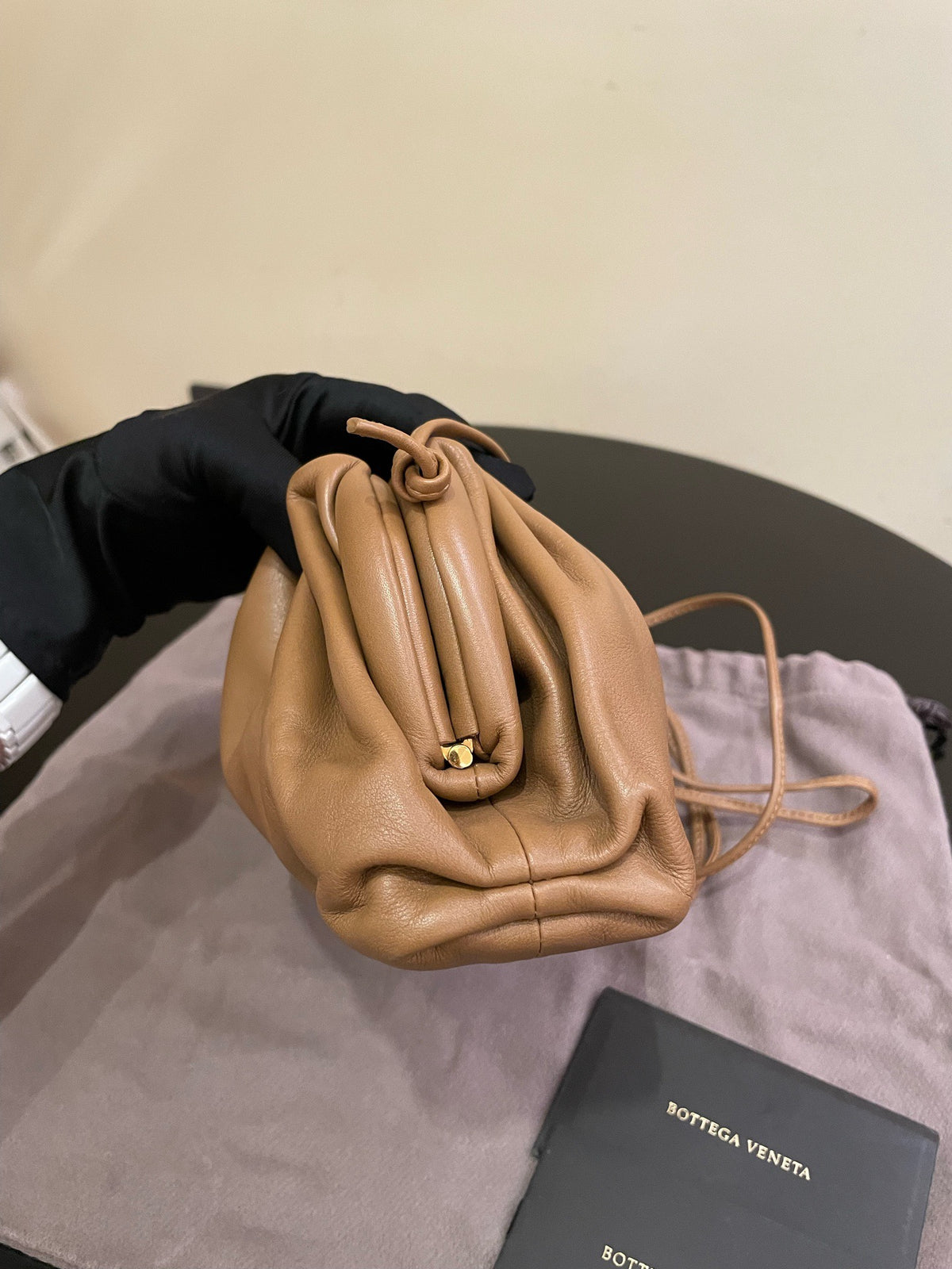 Bottega Veneta - The Pouch Small - Leather - Camel - (Small)