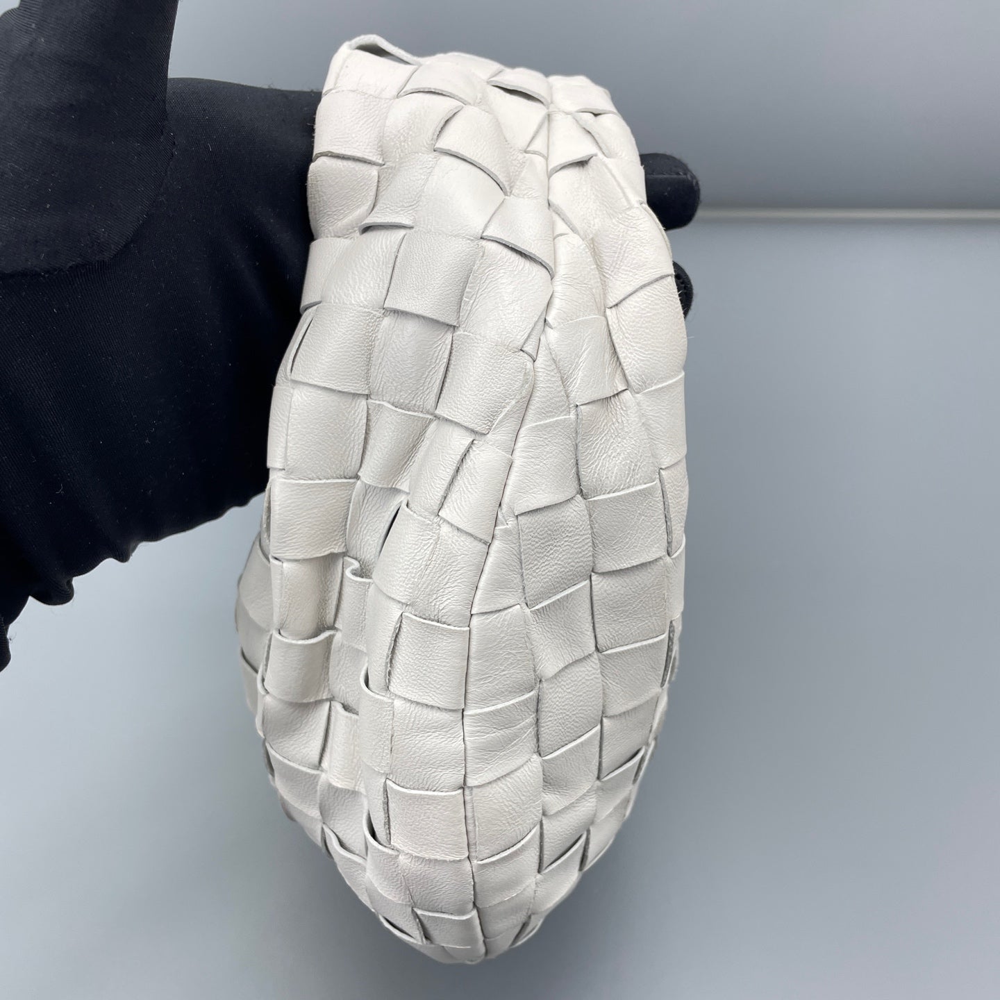 Bottega Veneta - The Pouch (Small) - Leather - White - (small)
