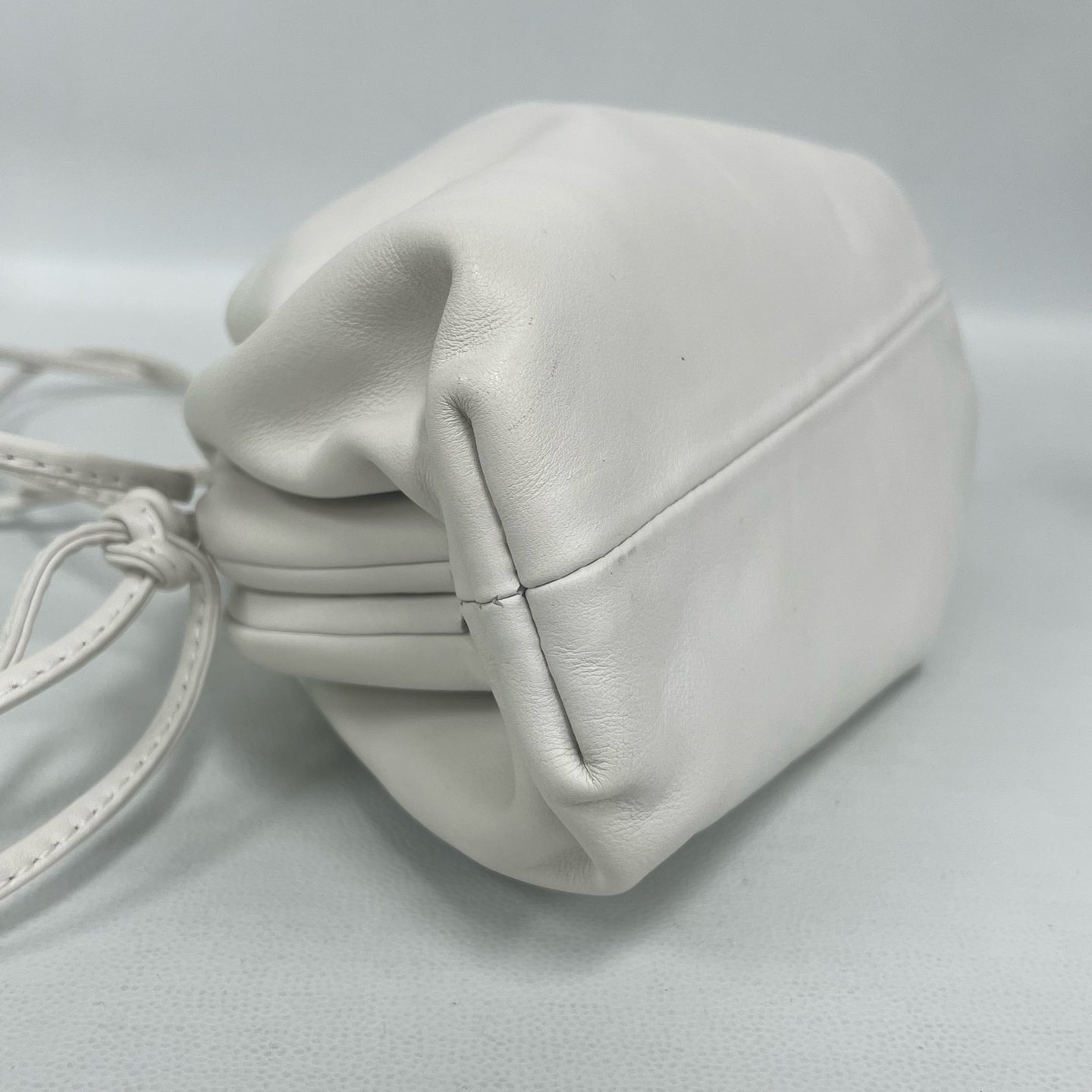 Bottega Veneta - The Pouch - Supple leather - White - (mini)