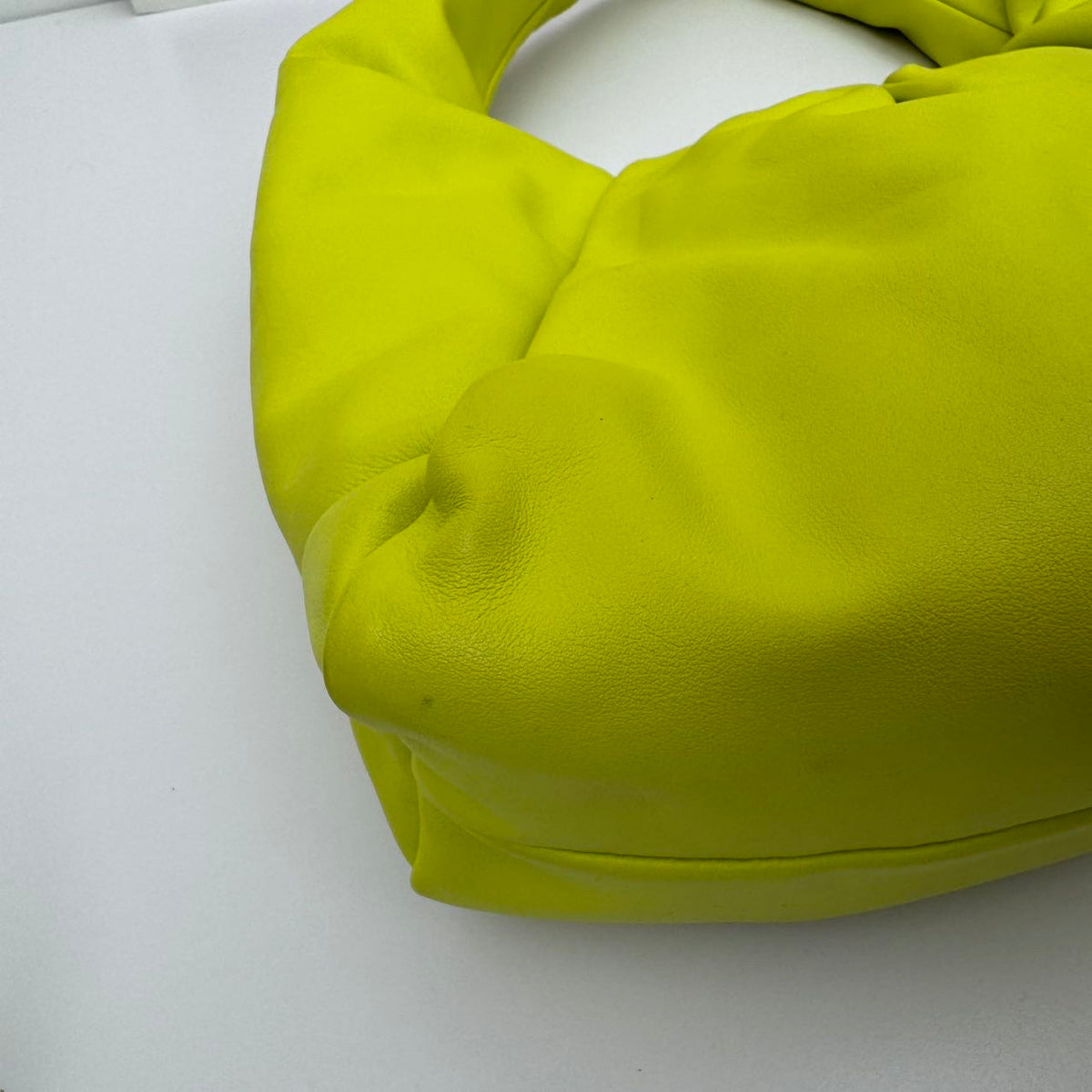 Bottega Veneta - The Shoulder Pouch - Leather - Green
