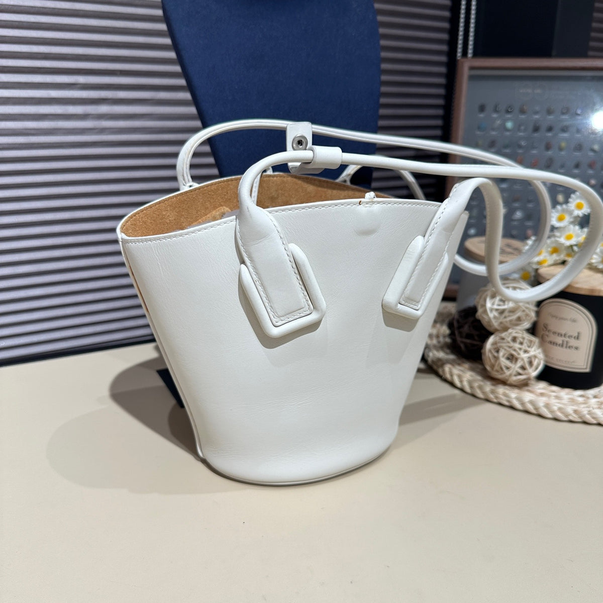 Bottega Veneta - Veneta Basket Tote - Leather - White - (mini)