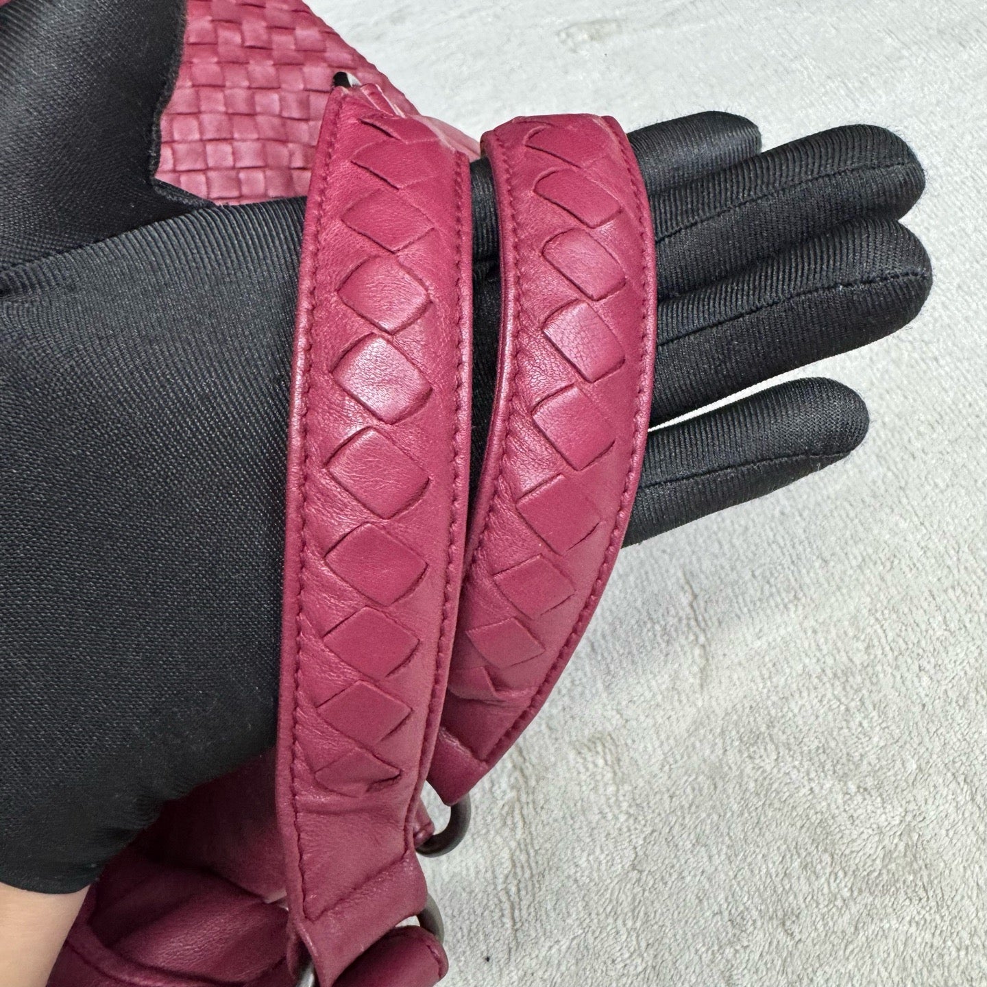 Bottega Veneta - Veneta Hobo - Leather - Burgundy - (large)