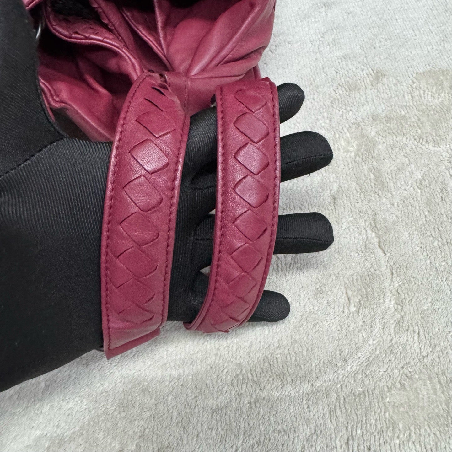 Bottega Veneta - Veneta Hobo - Leather - Burgundy - (large)