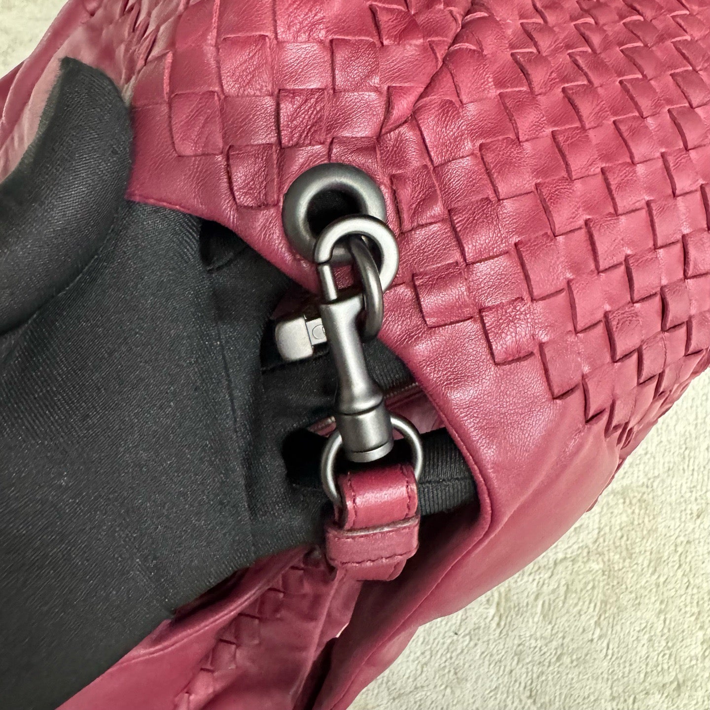 Bottega Veneta - Veneta Hobo - Leather - Burgundy - (large)