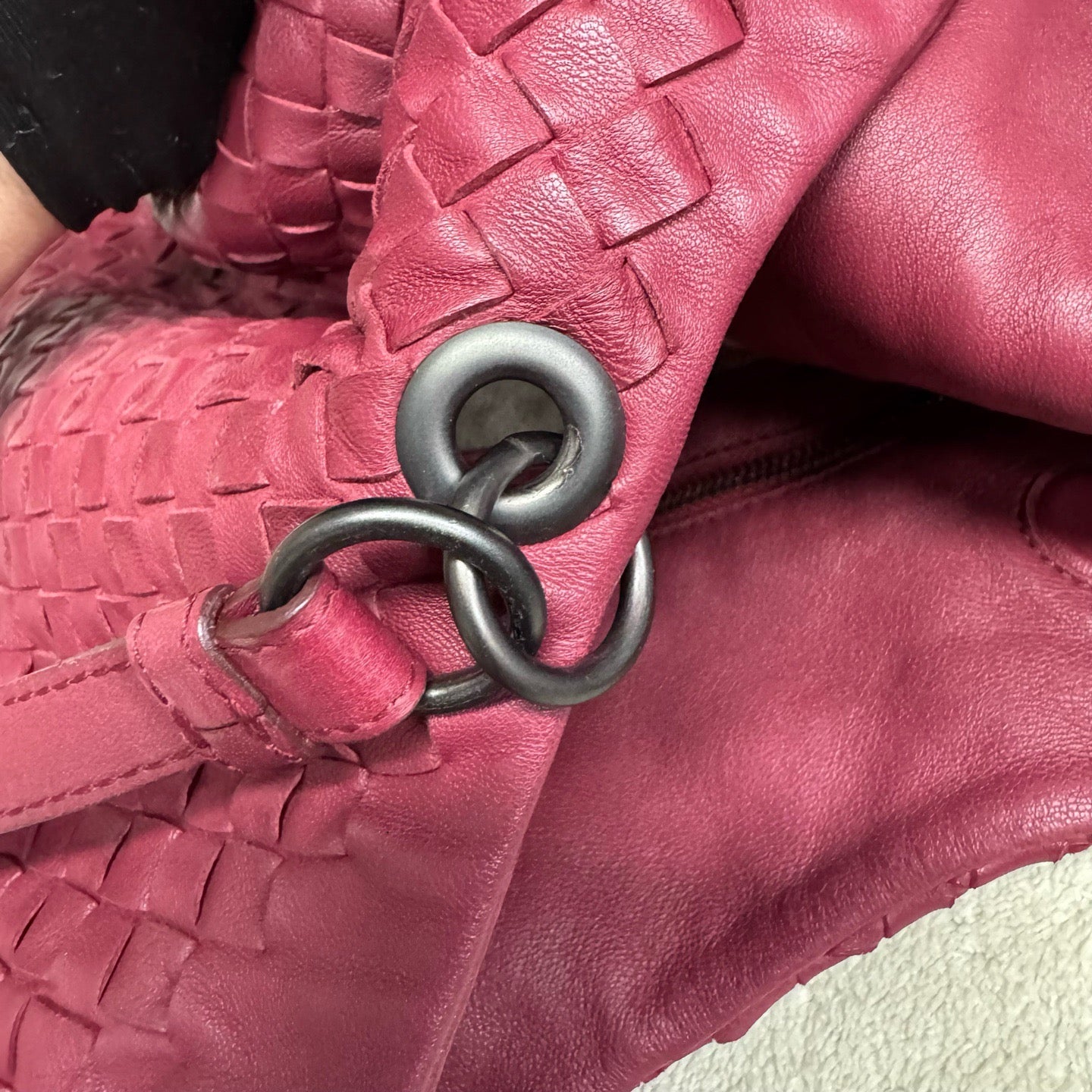 Bottega Veneta - Veneta Hobo - Leather - Burgundy - (large)