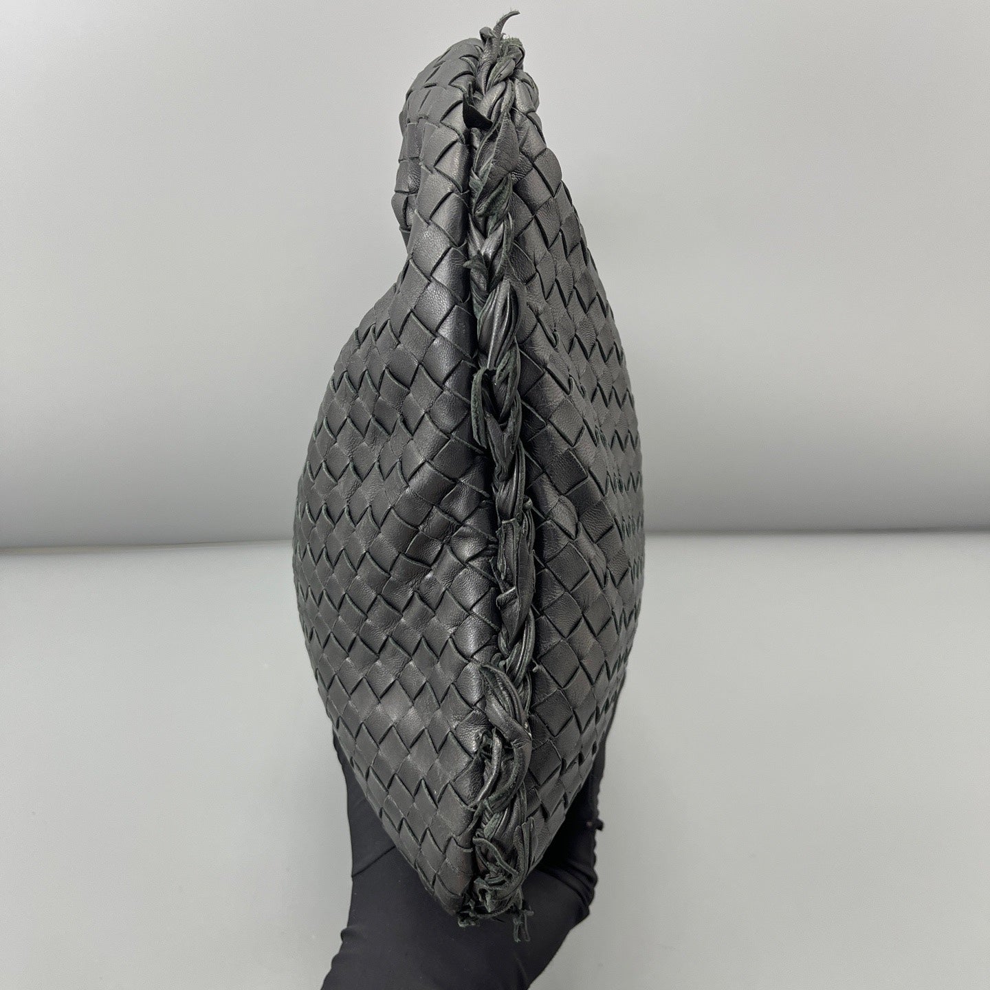 Bottega Veneta - Veneta - Leather - Black - (medium)