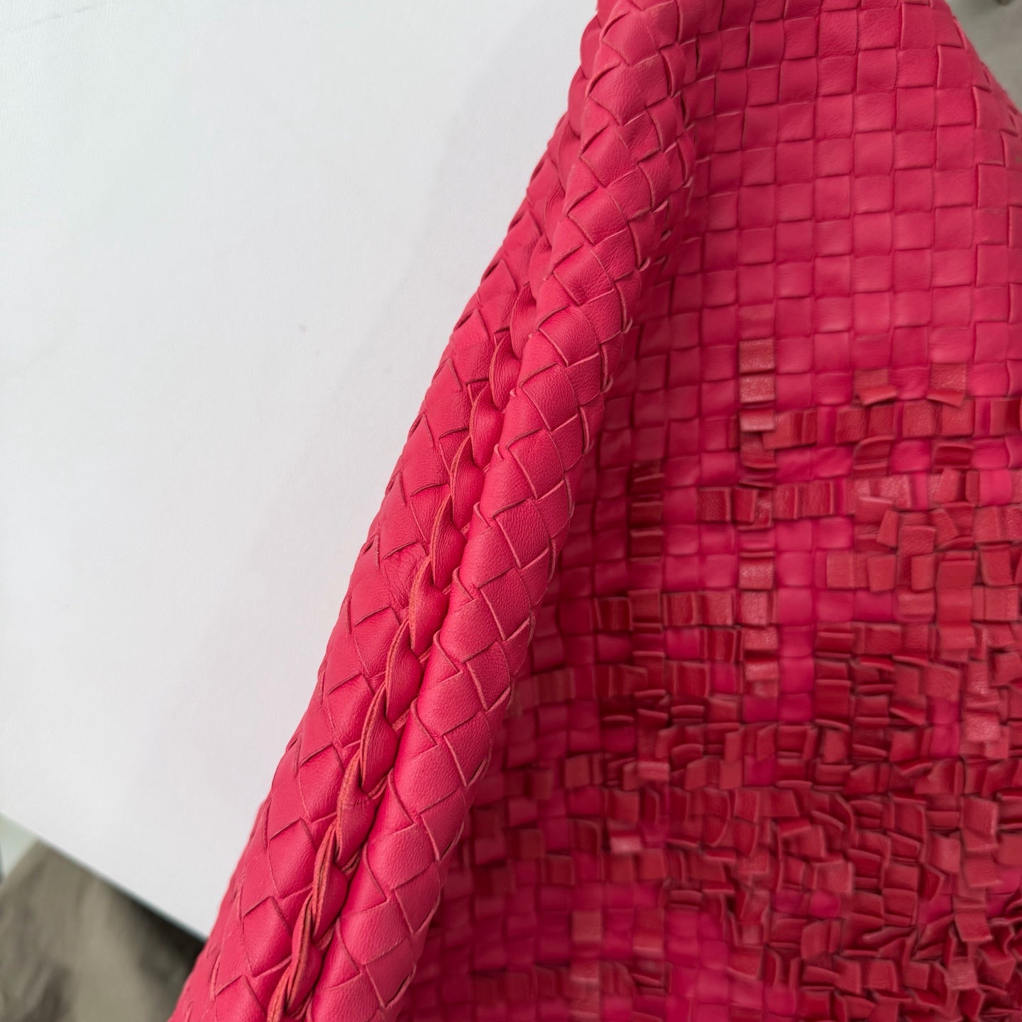 Bottega Veneta - Veneta - Leather - Pink - (large)